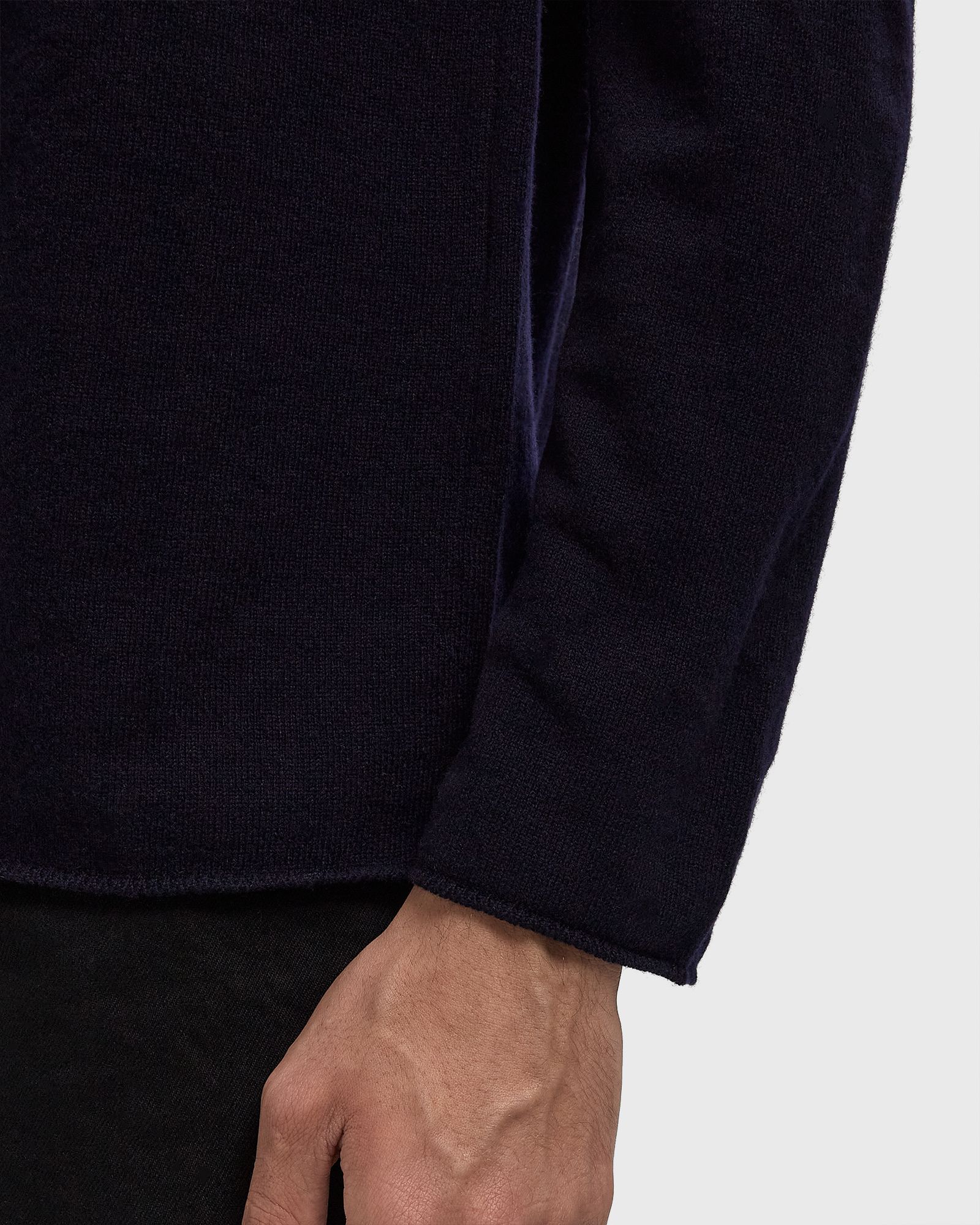 SWEATER RED EMBLEM KNIT