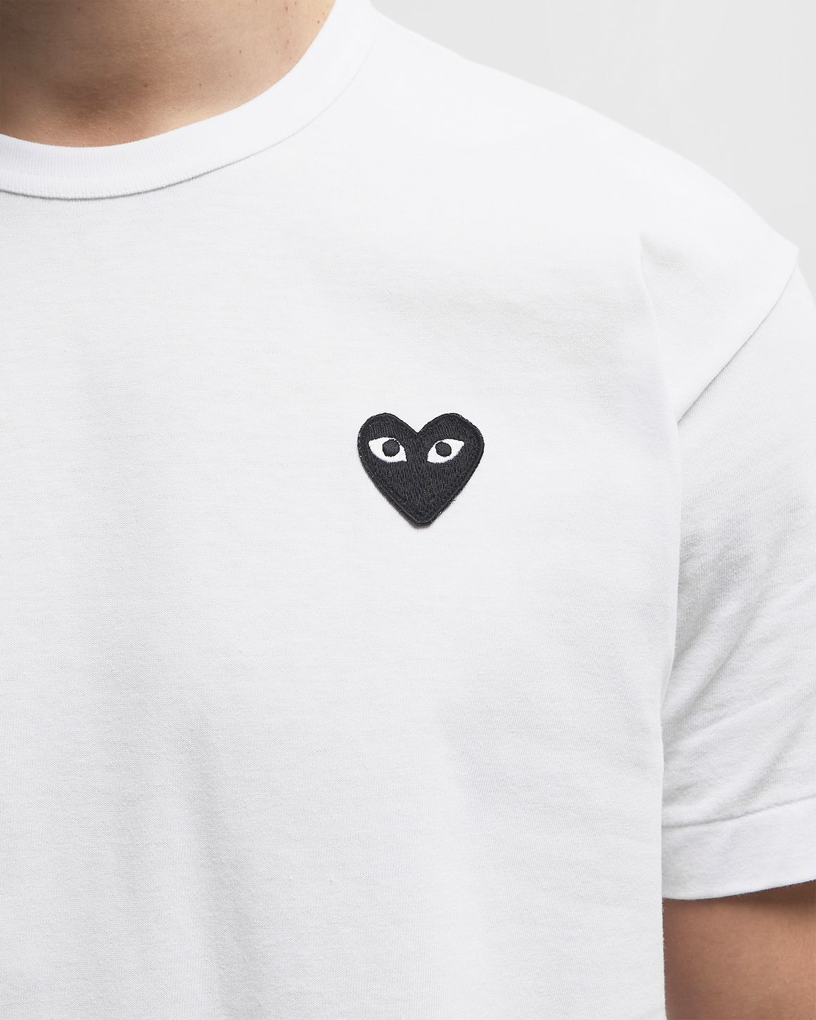 Comme des Garçons Play BLACK HEART TEE White | BSTN Store