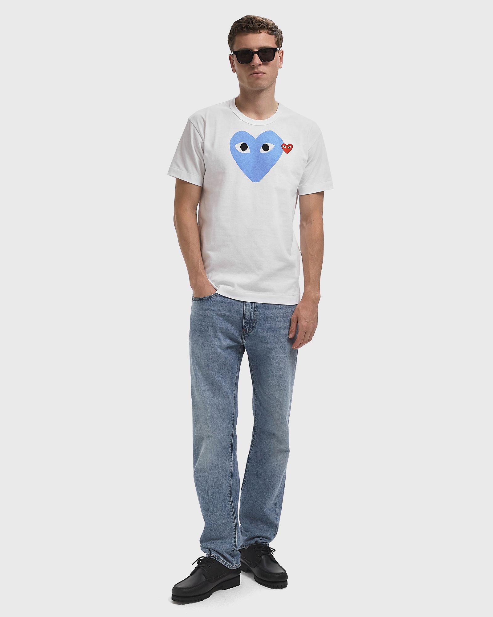 RED HEART EMBLEM TEE