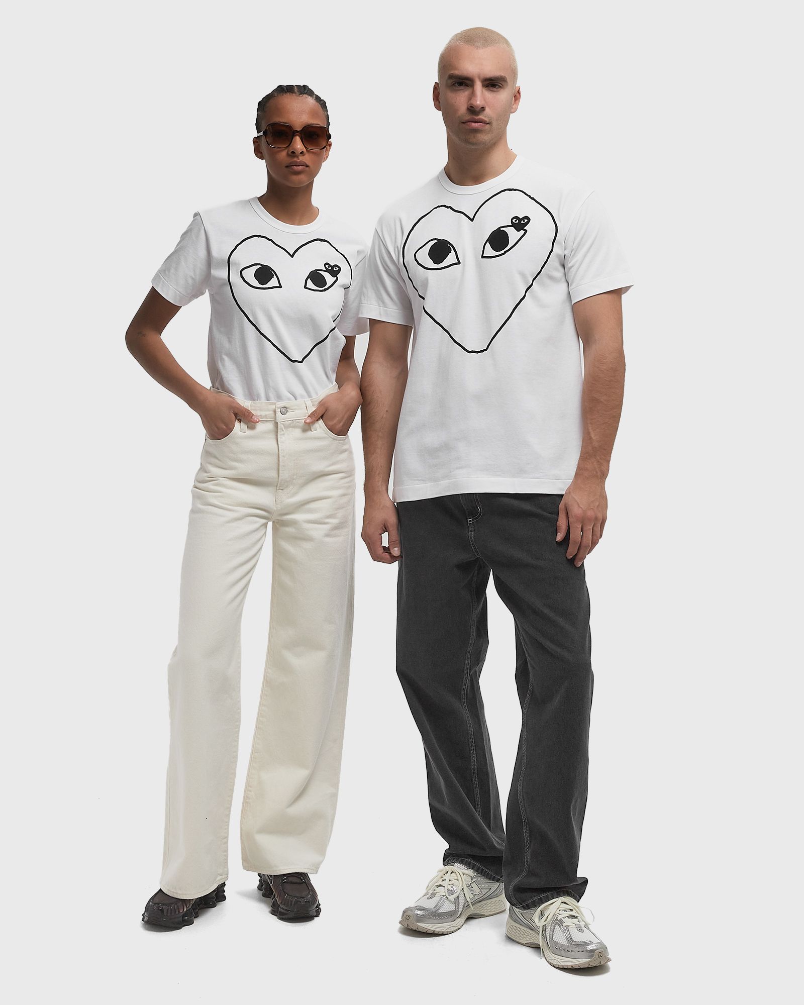 BLACK HEART EMBLEM TEE