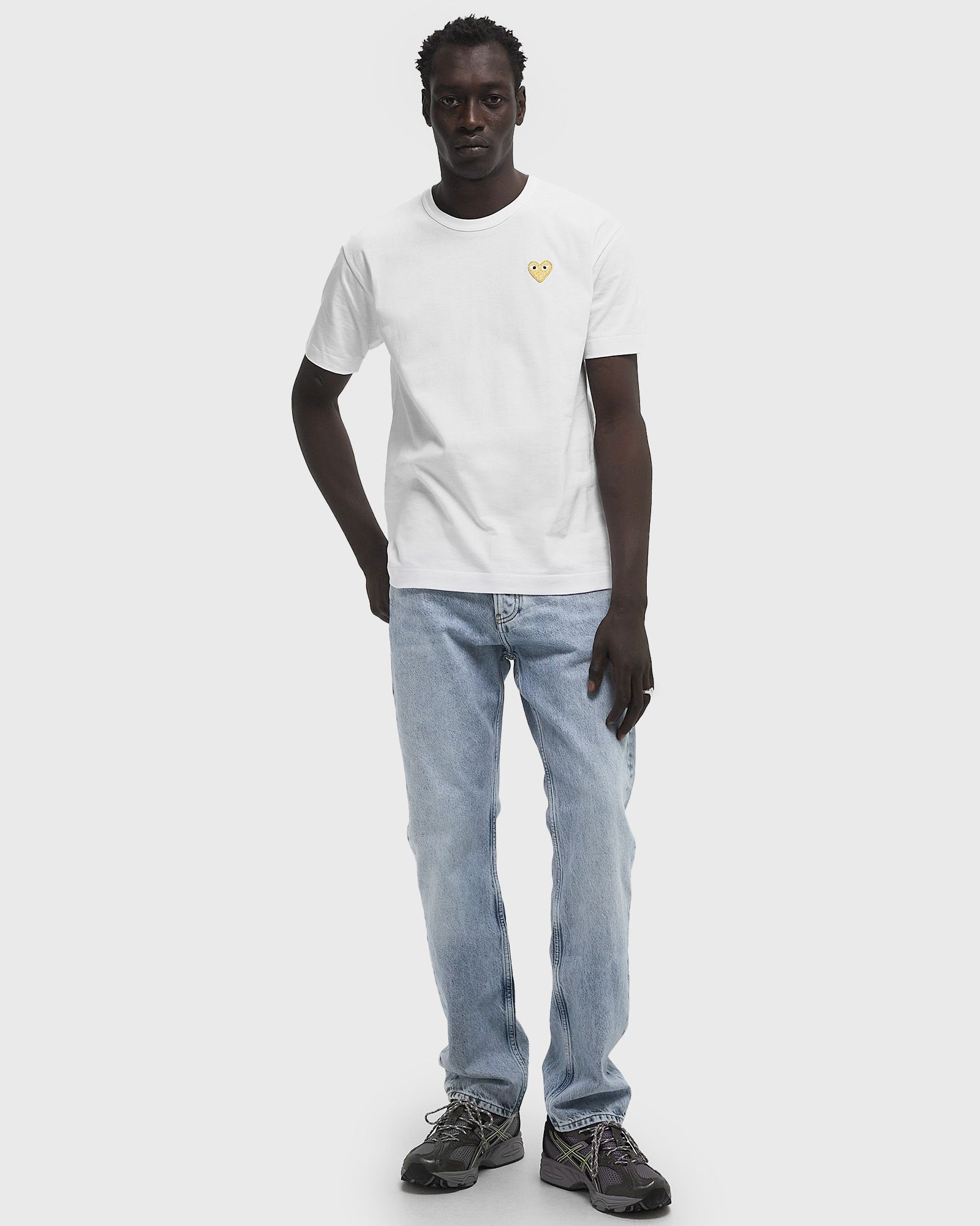 T-SHIRT GOLD EMBLEM KNIT