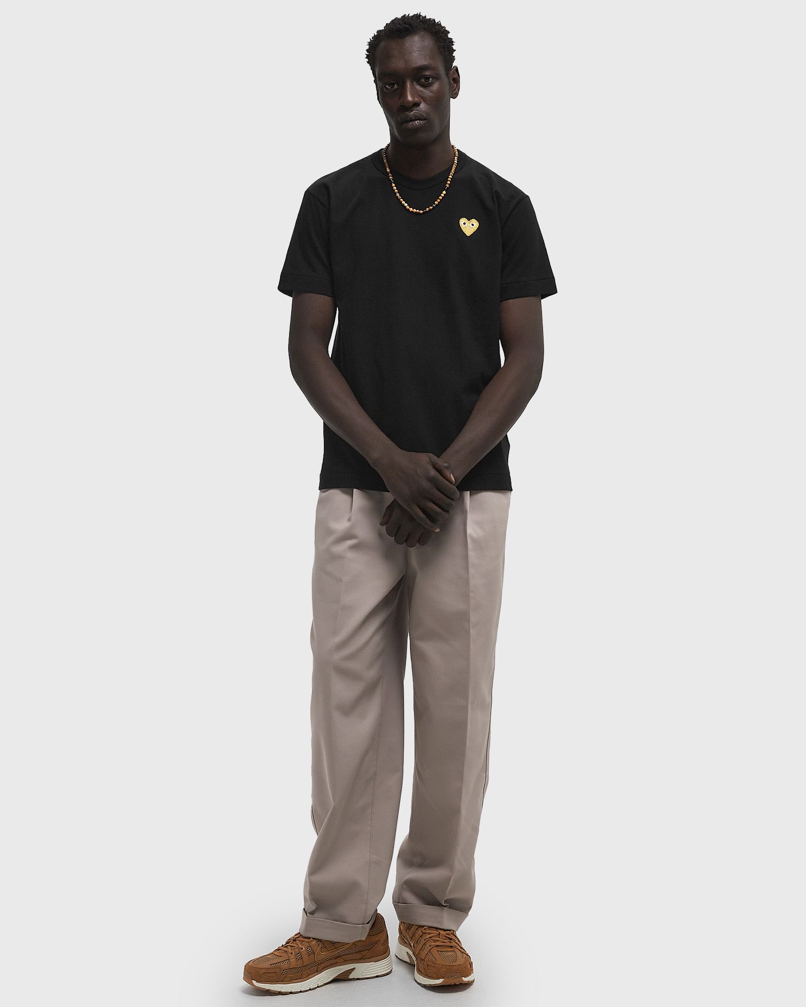 T-SHIRT GOLD EMBLEM KNIT