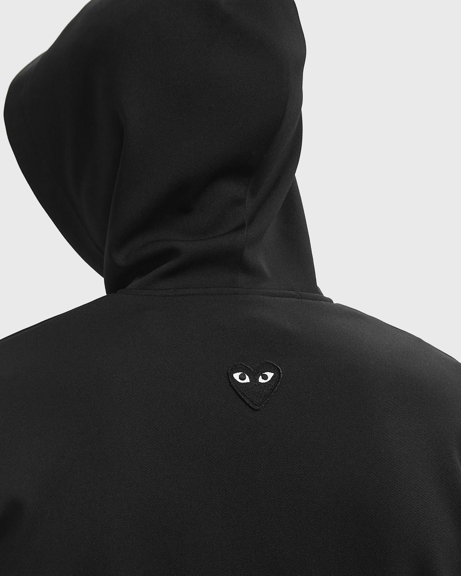 BLACK EMBLEM SWEATSHIRT