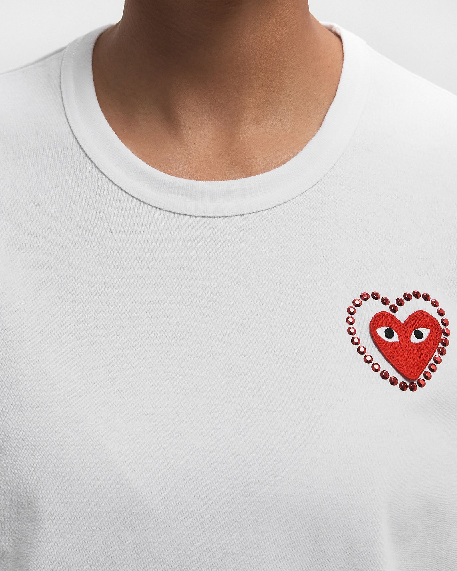 METALSTONE HEART EMBLEM TEE