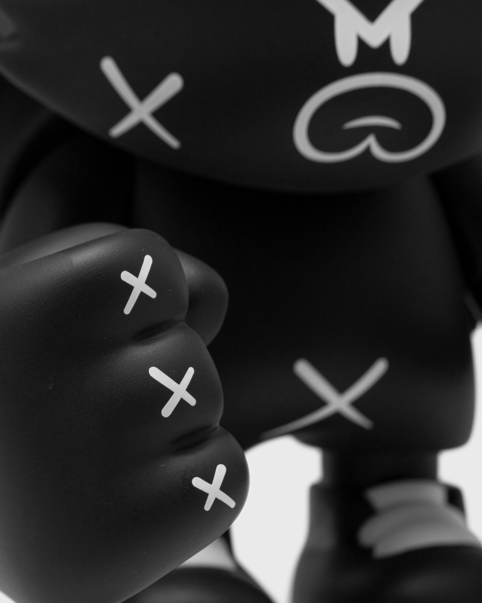 Knuckle Duster Shadow Boxer SuperJanky by Mark Gmehling