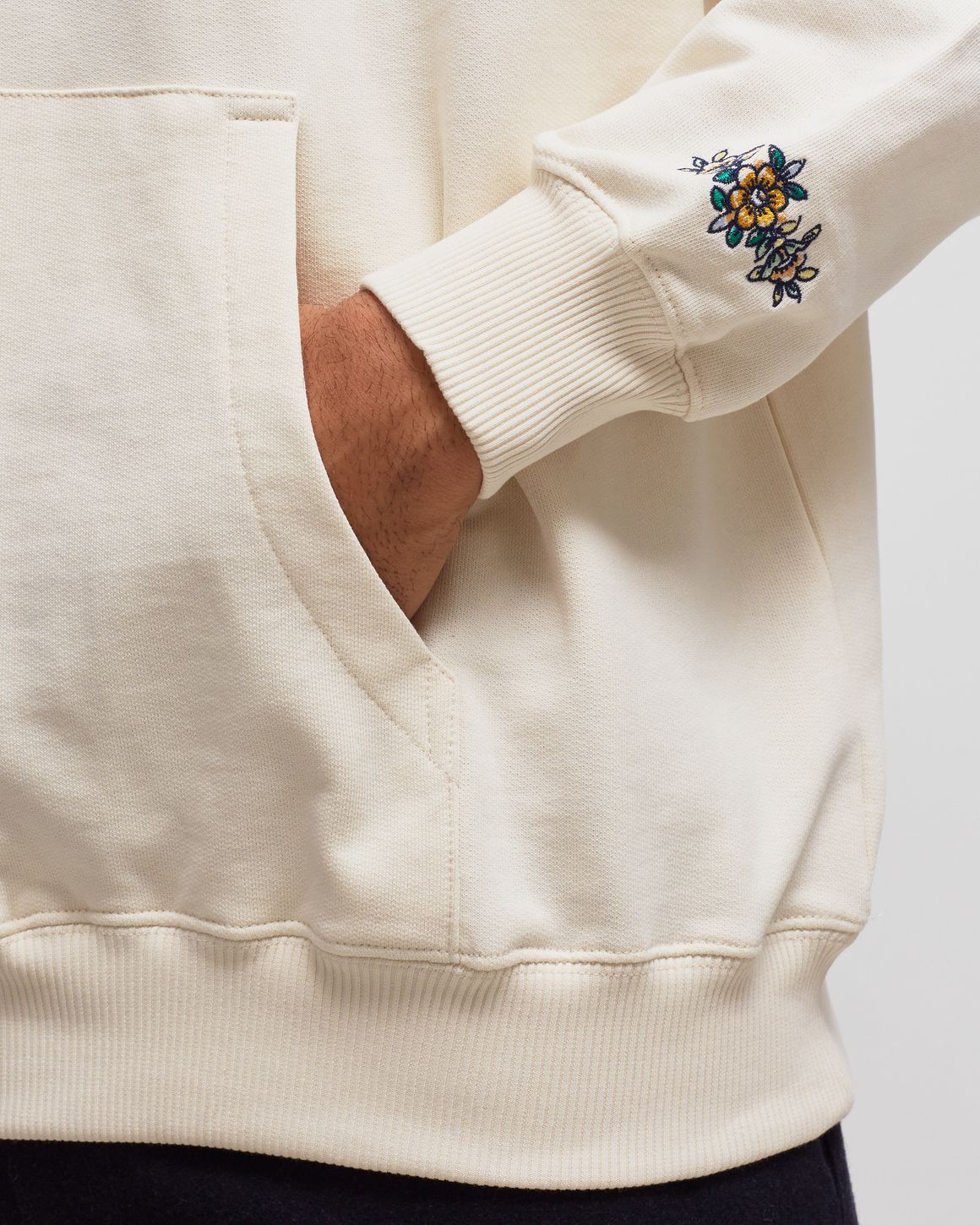 パーカー・フーディ Drole Fleuri Logo Hoodie HO126-CO001-CM Drôle de Monsieur Le Hoodie Drôle Fleuri White | BSTN Store