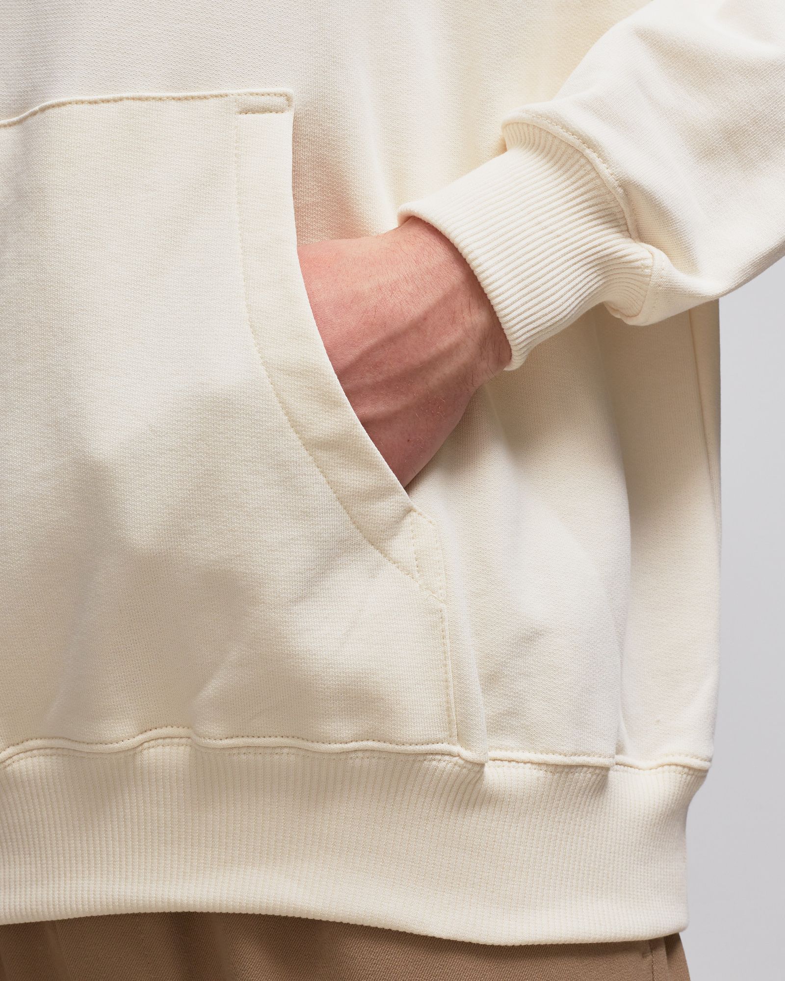 Le Hoodie NOT FROM PARIS MADAME Ornements