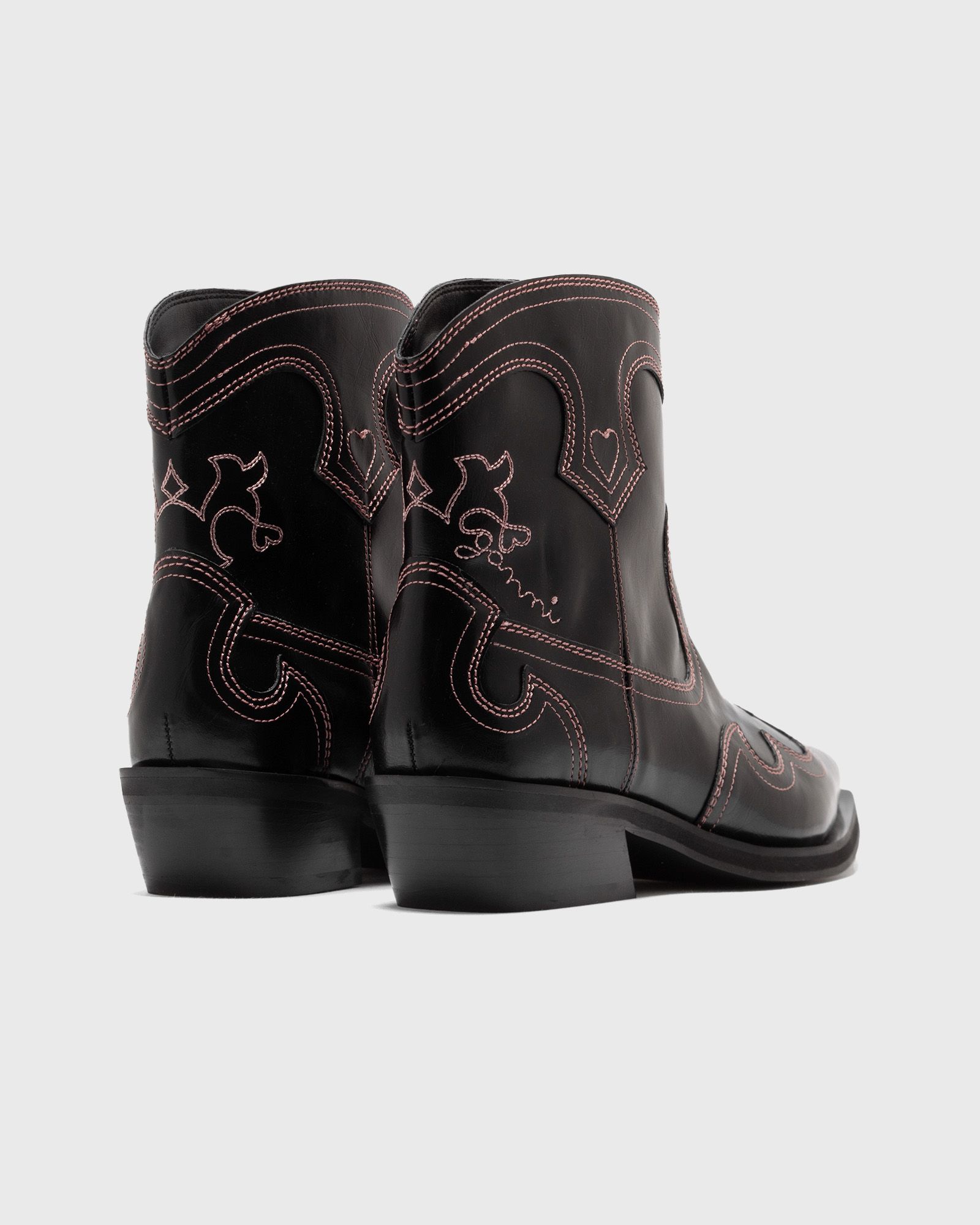 Low Shaft Embroidered Western Boot Oleatex