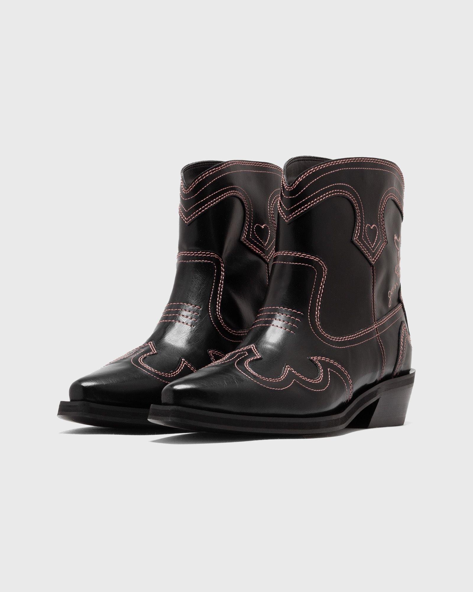 Low Shaft Embroidered Western Boot Oleatex