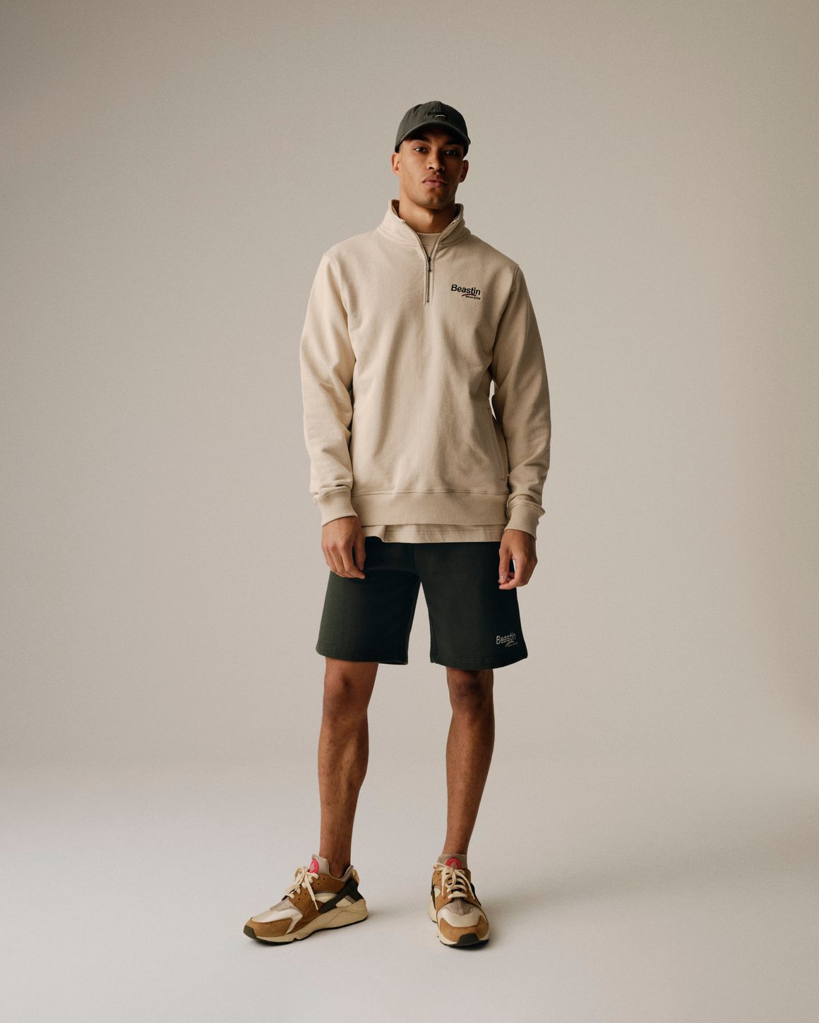 【美品】BEEDEN KNITJQLOOSEHOODIE libbyandsmeeneonBIGGERbighoops
