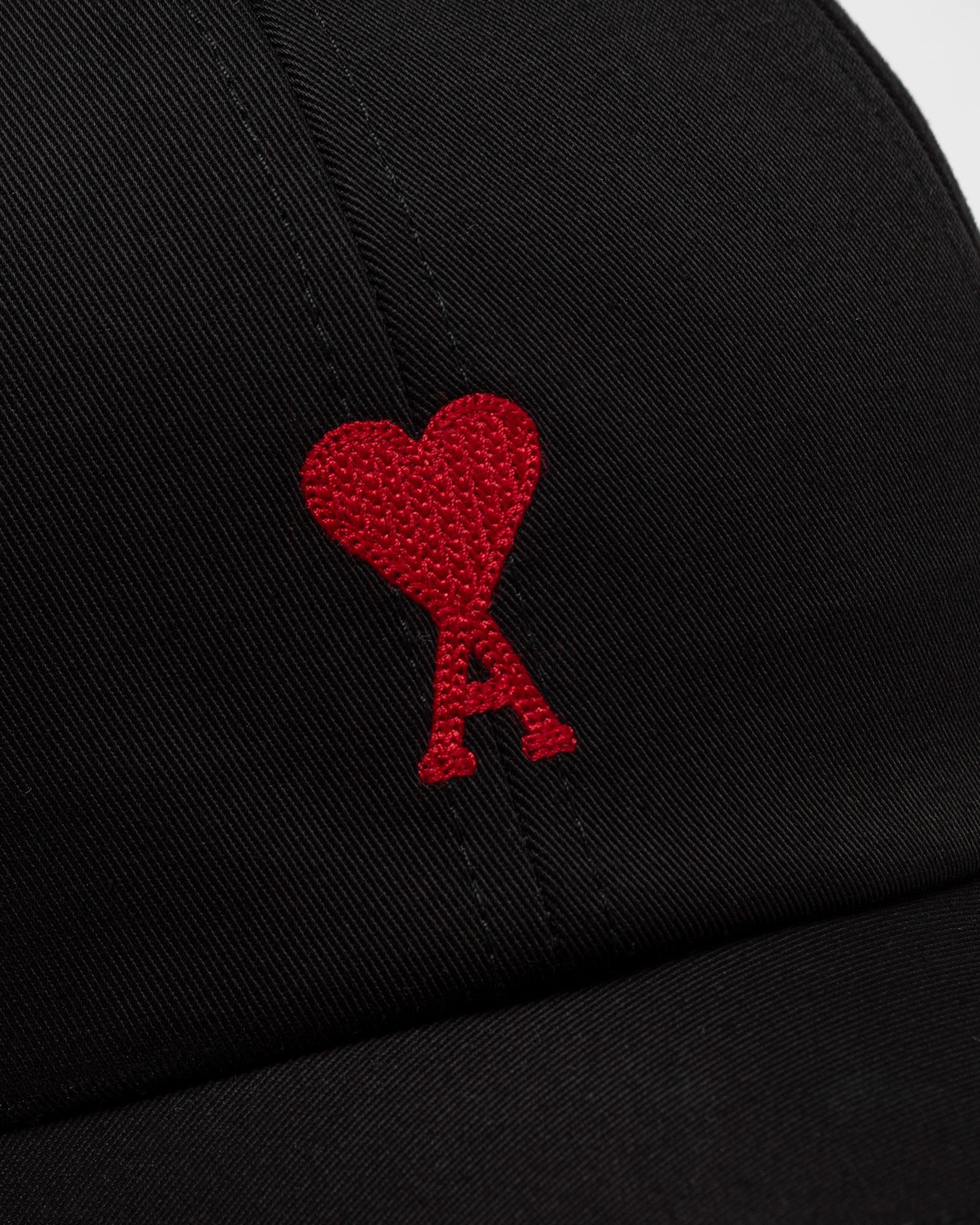 RED AMI DE COEUR EMBROIDERY CAP