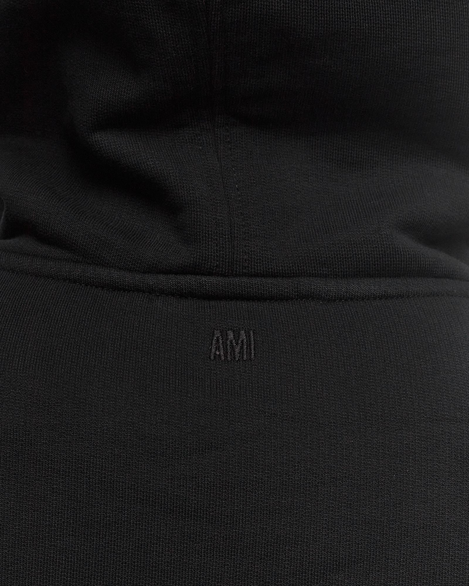 AMI Paris CLASSIC AMI DE COEUR HOODIE Black | BSTN Store