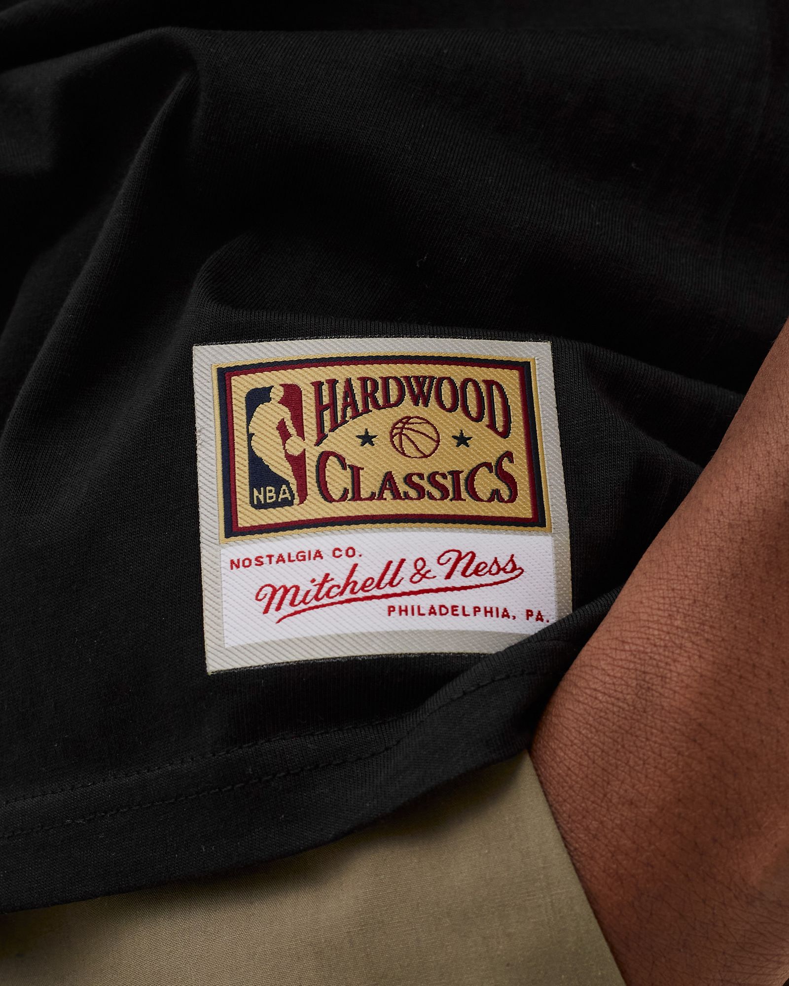 Los Angeles Lakers Team Logo Tee