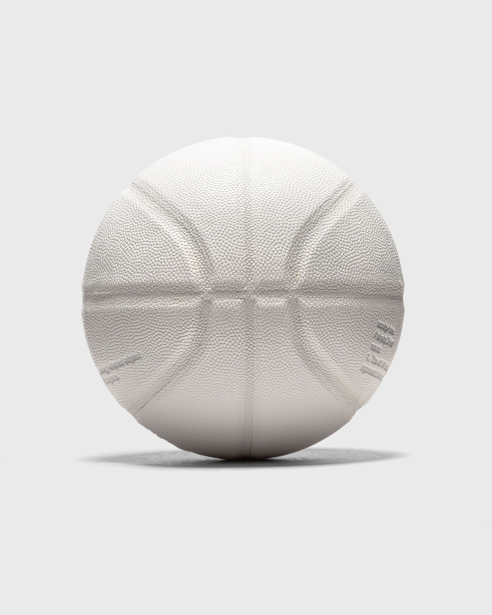 PEBBLE LEATHER BASKETBALL