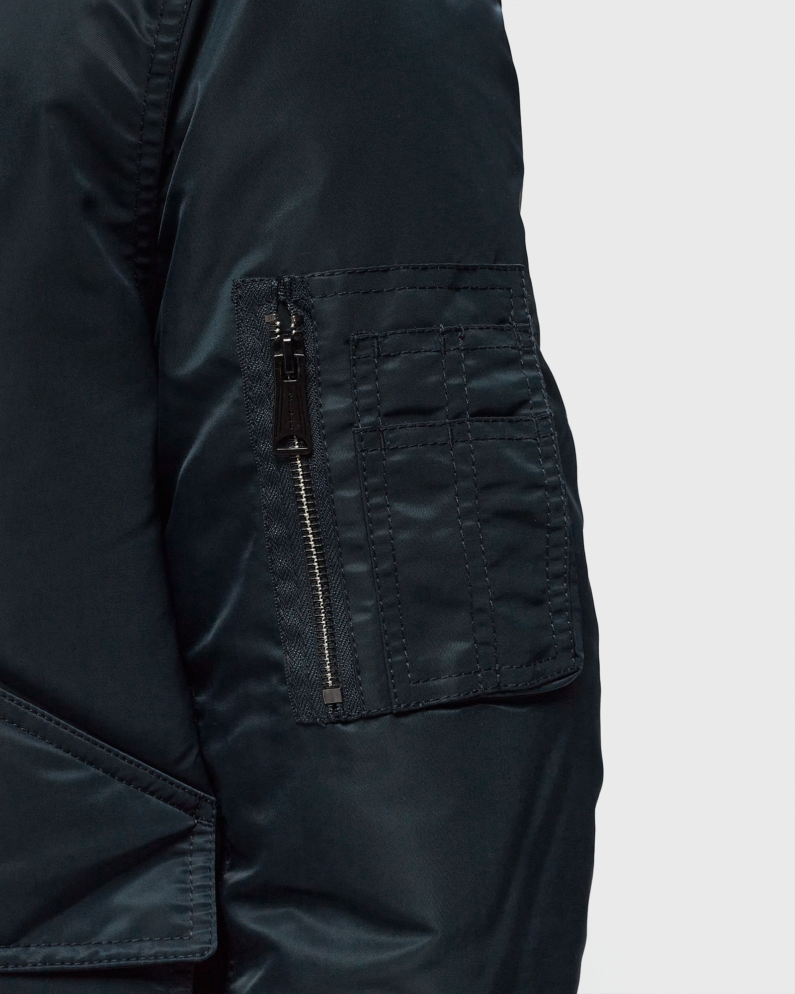 x BSTN 210100RS JACKET