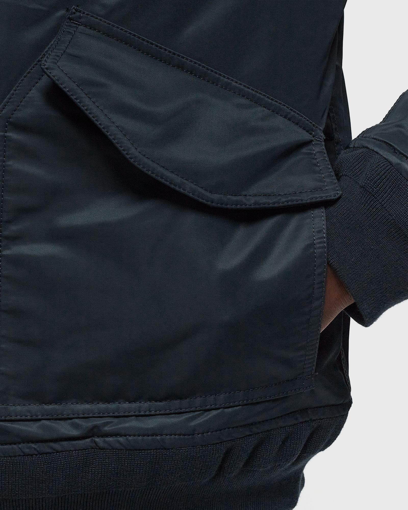 x BSTN 210100RS JACKET