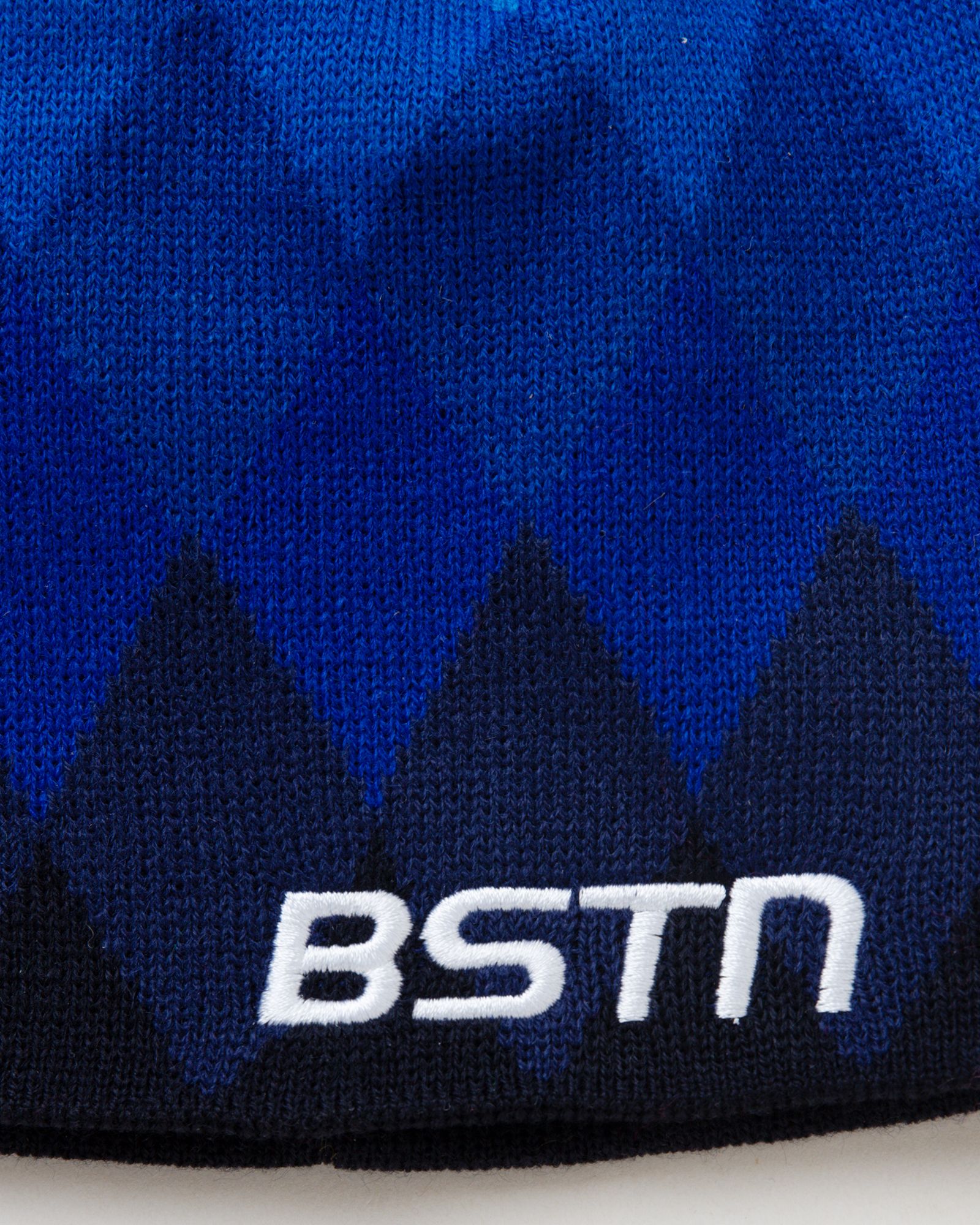 Diamond-Fade Skully Beanie