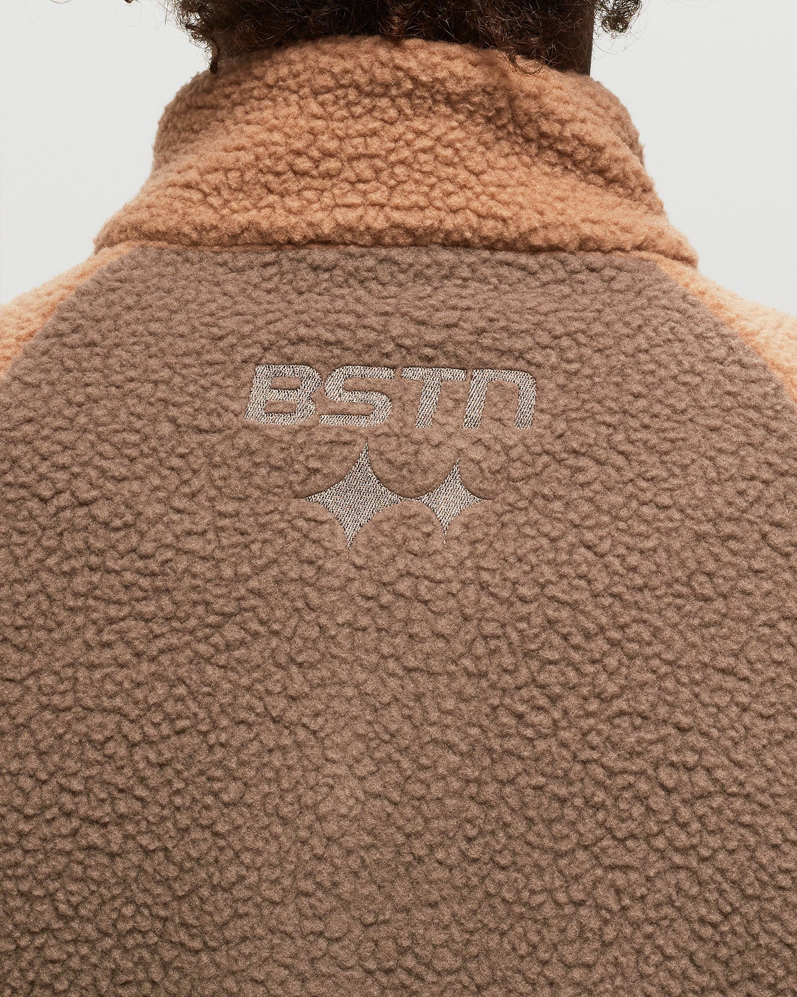 MODERN SHERPA HALF ZIP