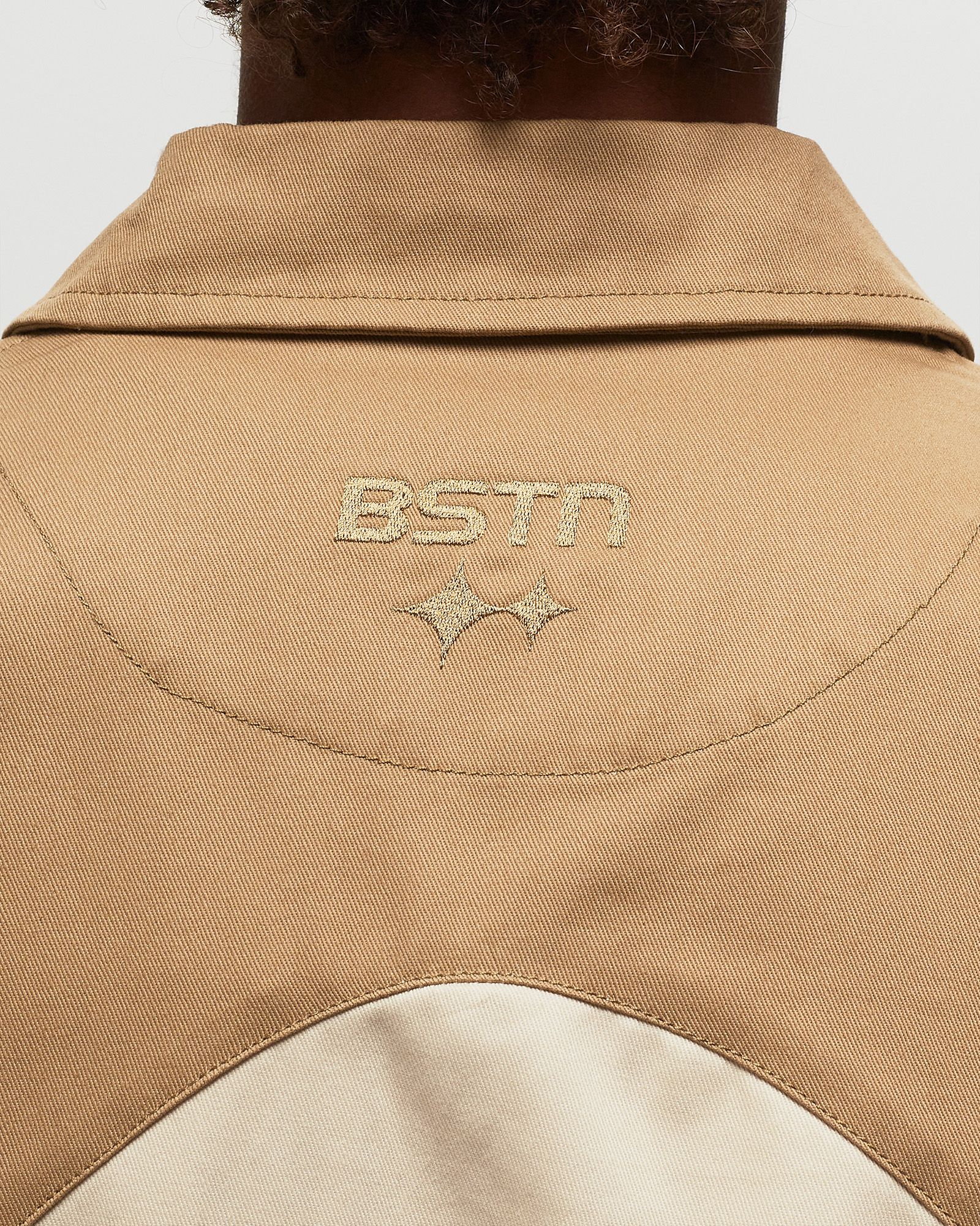 TWO-TONE HALFZIP SHIRT