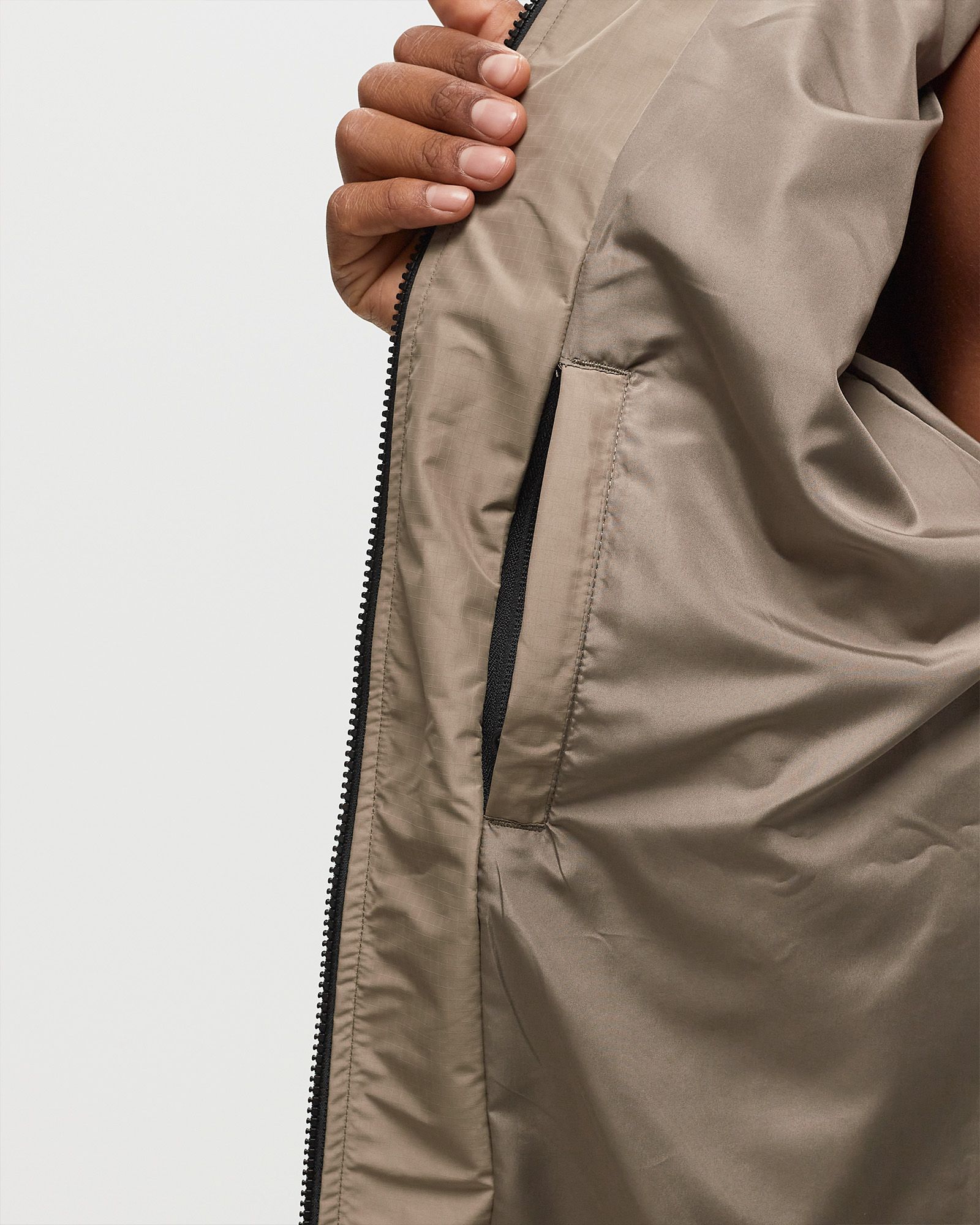 LIGHT TRAINING JACKET