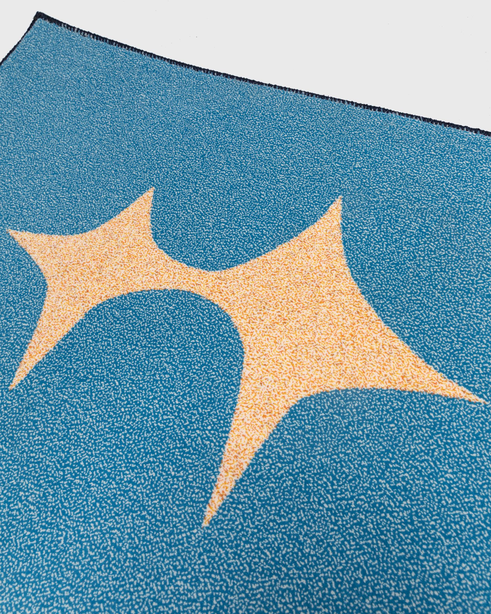 Team Work Rug by SULA