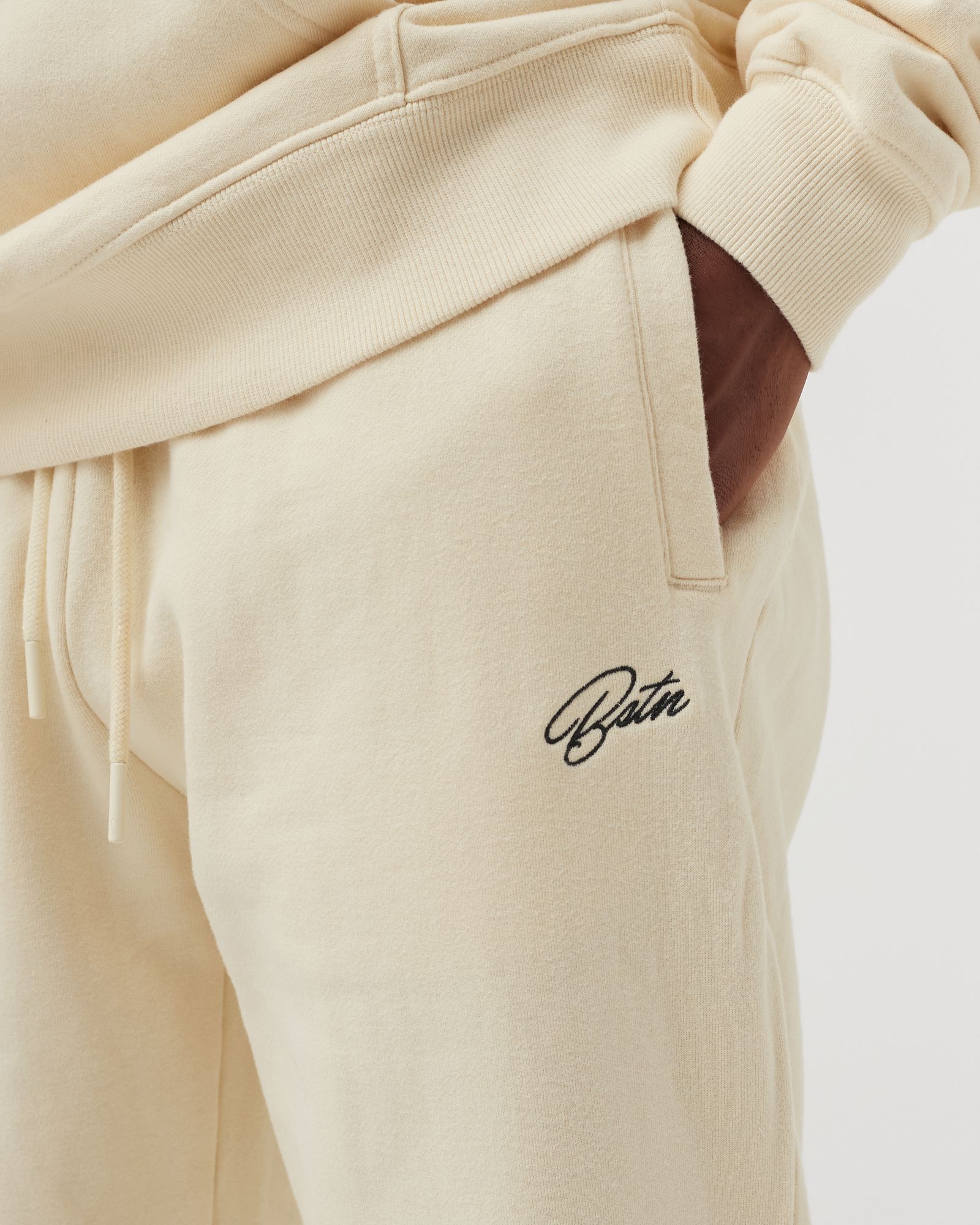 Classic Material Sweatpants