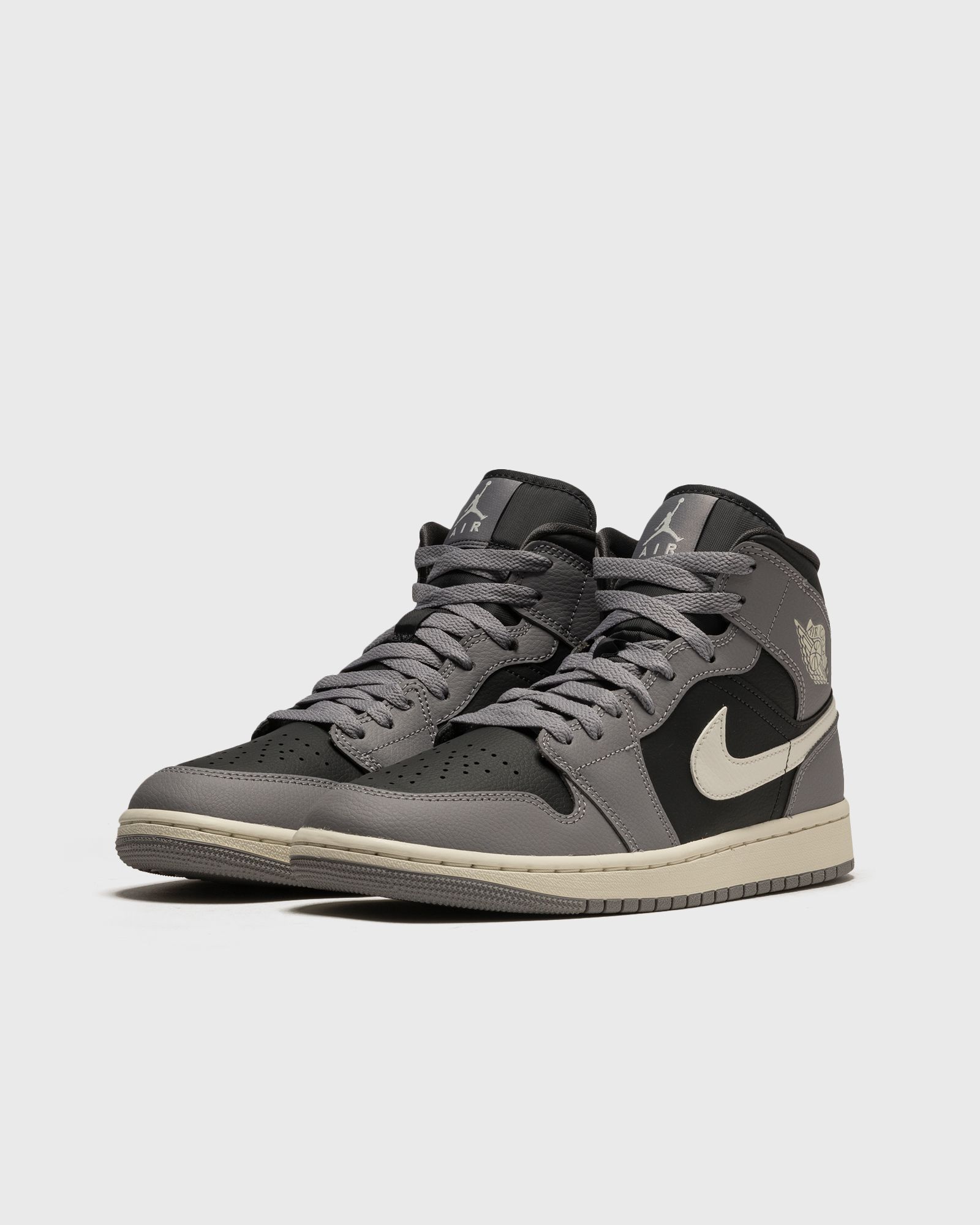 WMNS Air Jordan 1 Mid 'Cement Grey'