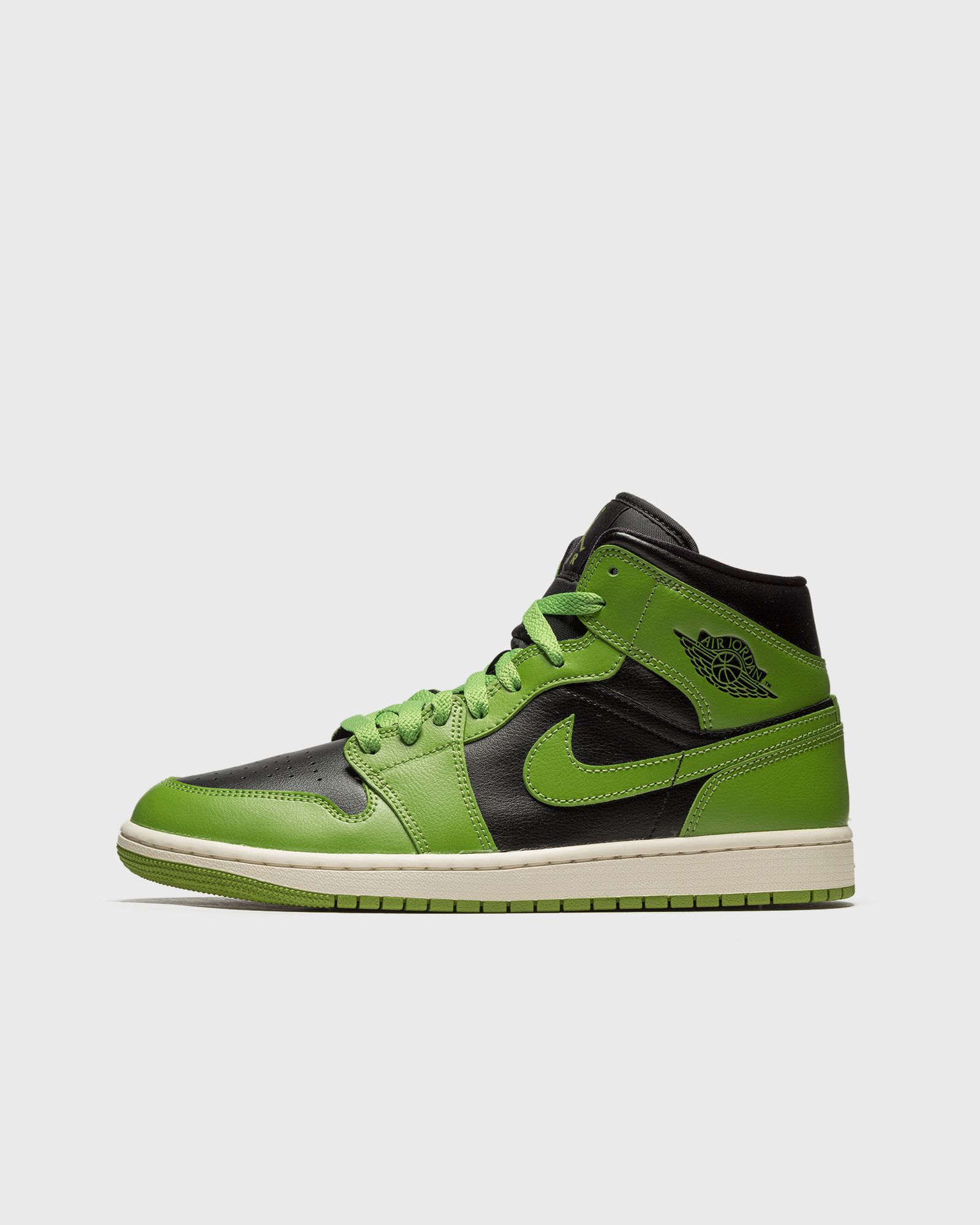 WMNS Air Jordan 1 Mid