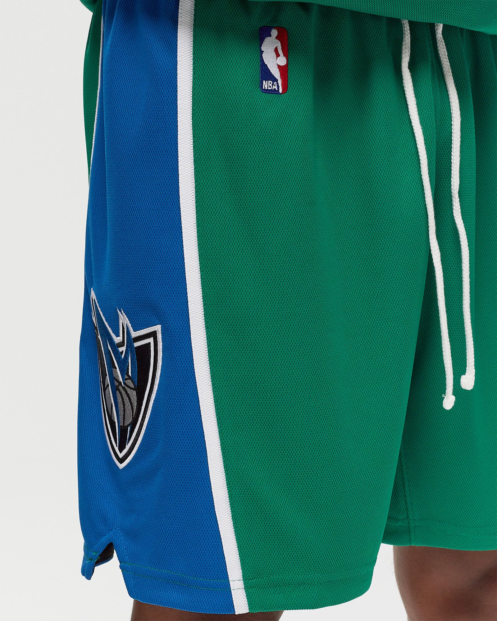 NBA AUTHENTIC SHORTS DARK DALLAS MAVERICKS 2004