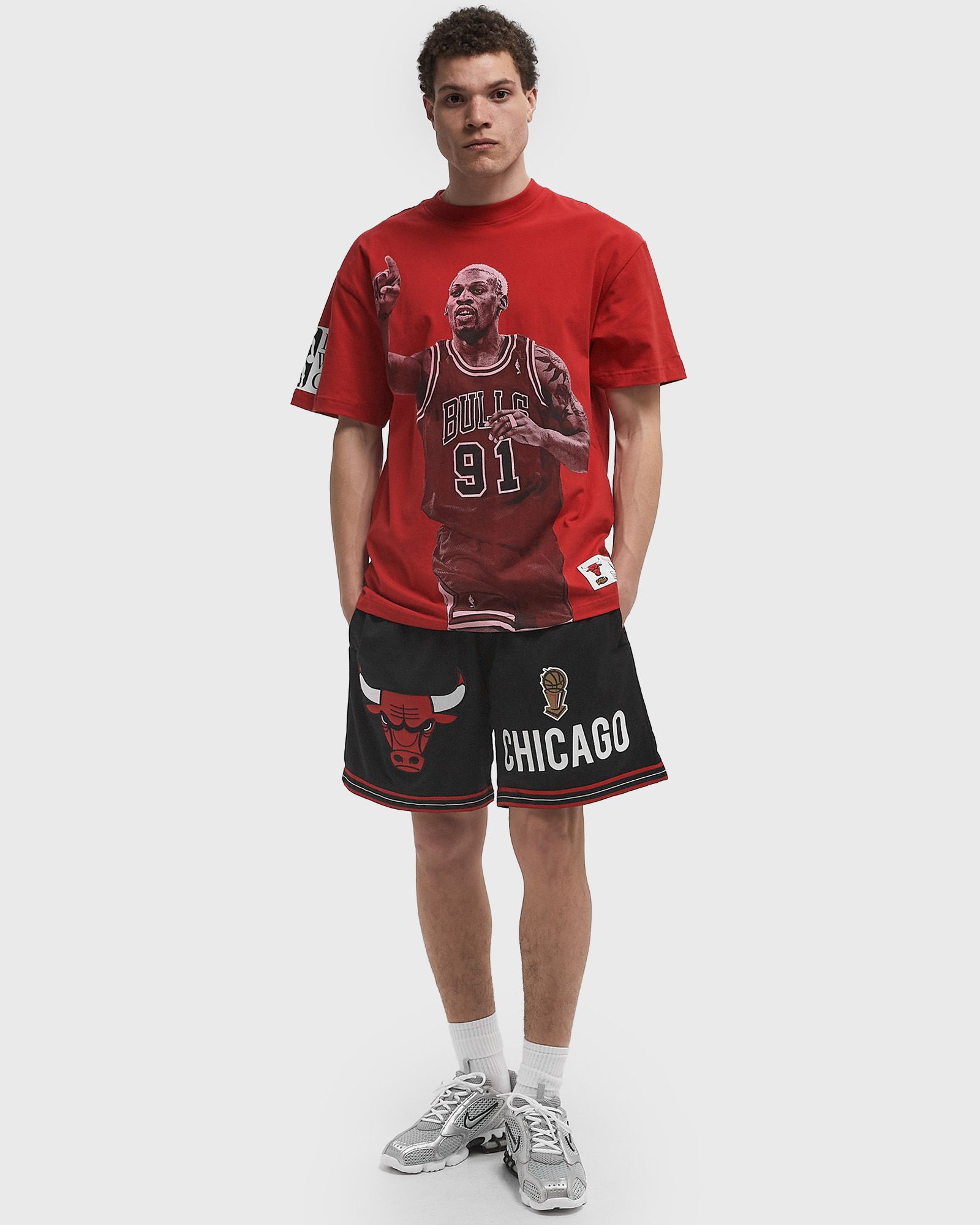 NBA TEAM ORIGINS 7IN MESH SHORTS VINTAGE LOGO CHICAGO BULLS