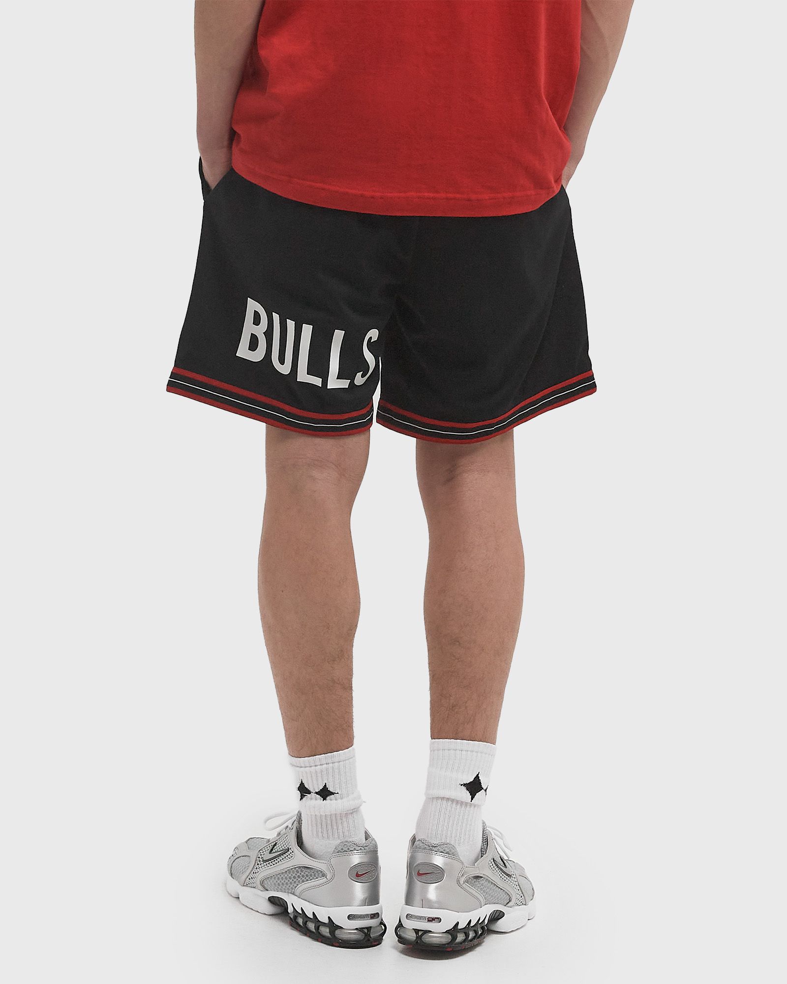 NBA TEAM ORIGINS 7IN MESH SHORTS VINTAGE LOGO CHICAGO BULLS