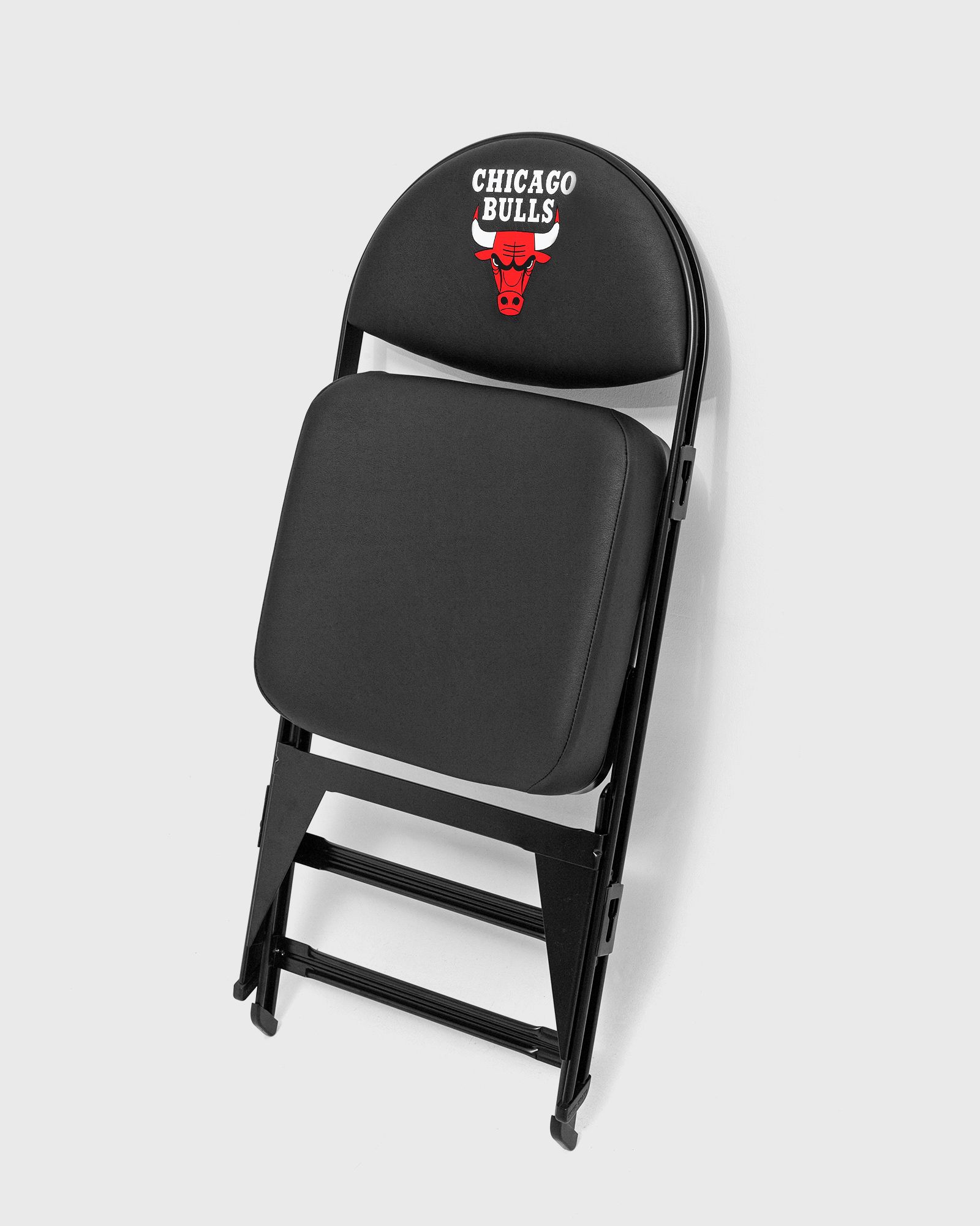 Chicago Bulls OFFICIAL NBA COURT SIDE FOLDING CHAIR