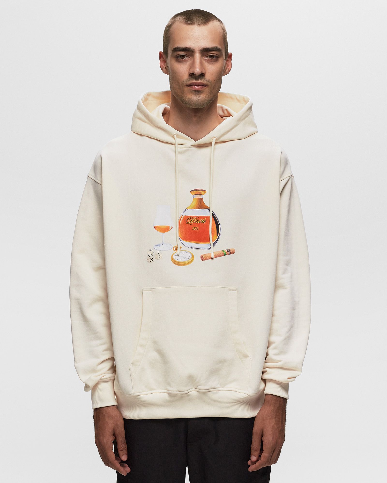Le Hoodie Wagon-Bar