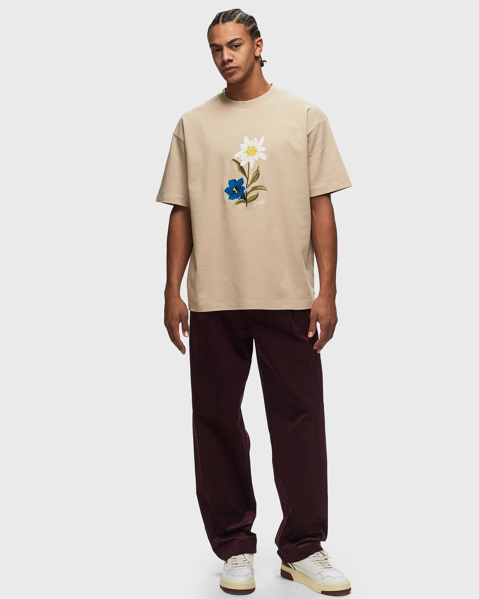 Le Tee Fleurs Brodées