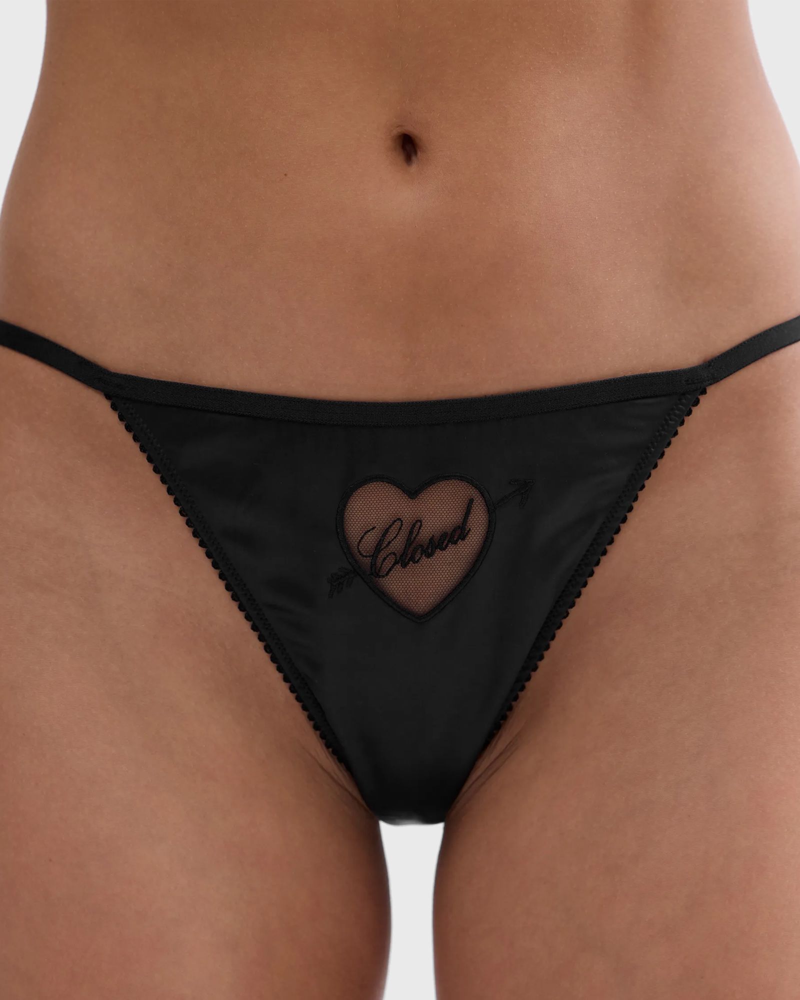 X LOVE STORIES CHARLOTTE