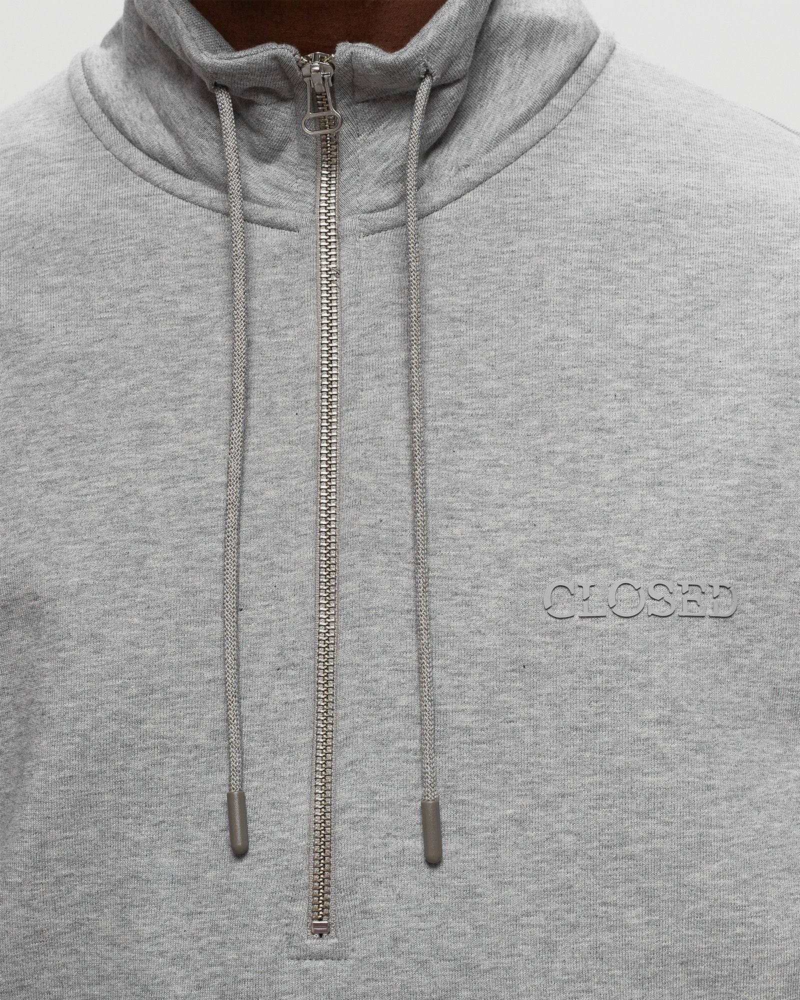 HALF ZIP SWEAT