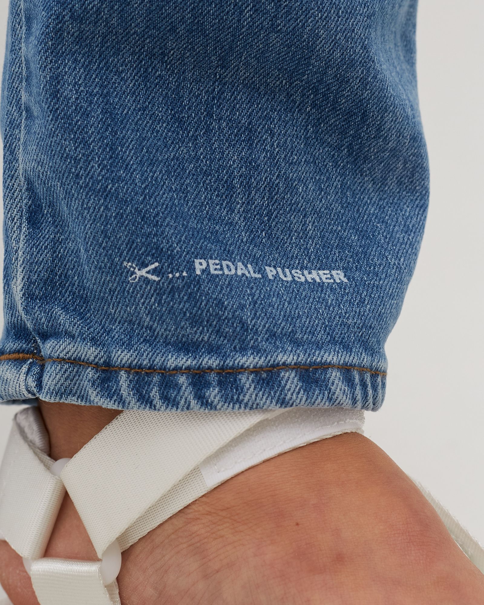 WMNS pedal pusher Pant