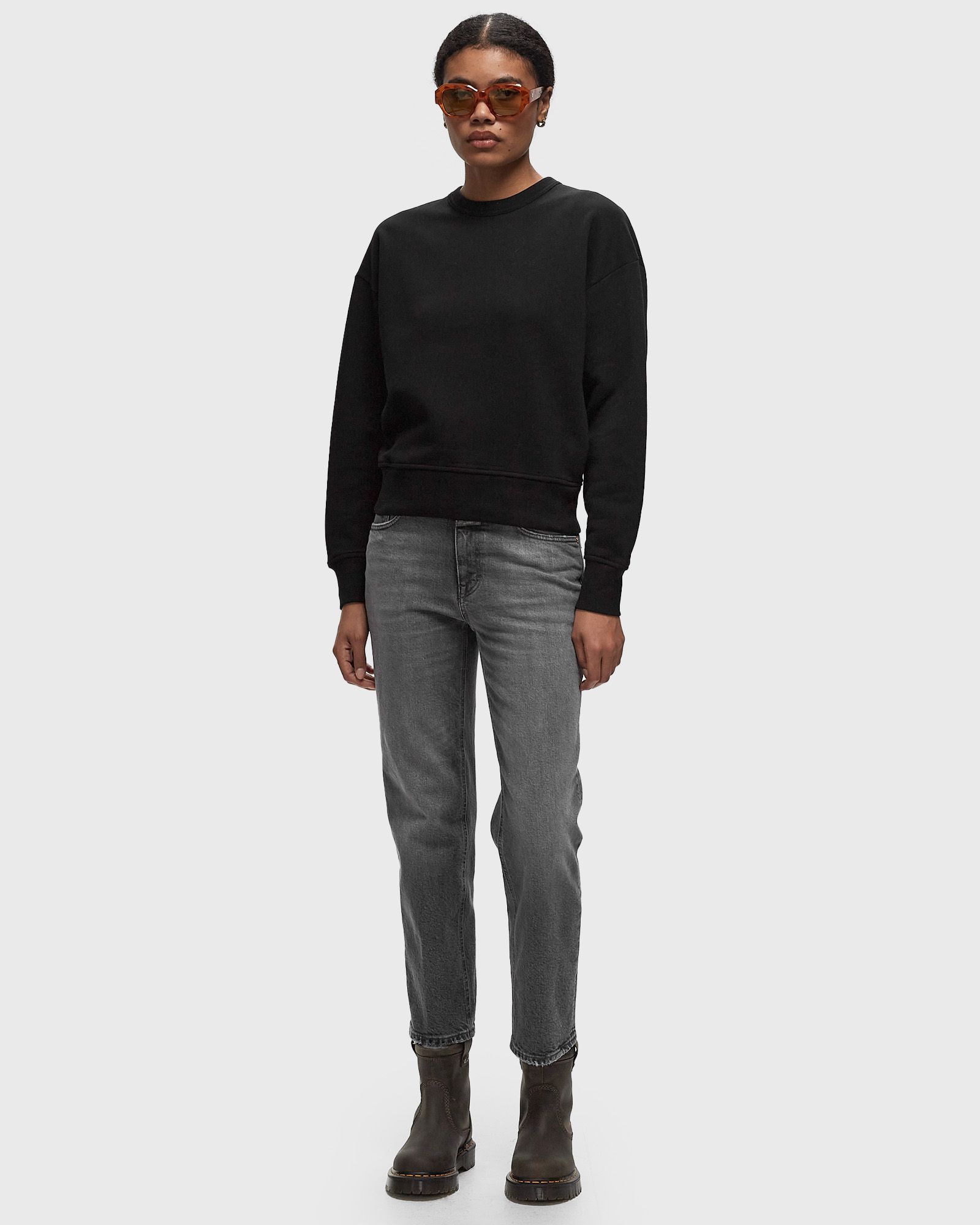 EMBROIDERED CREWNECK