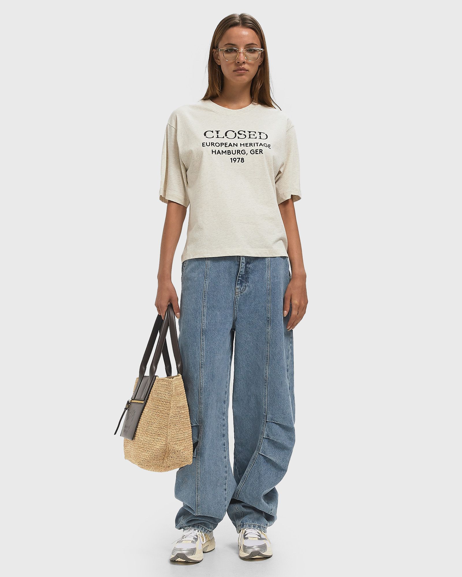 RELAXED TEE