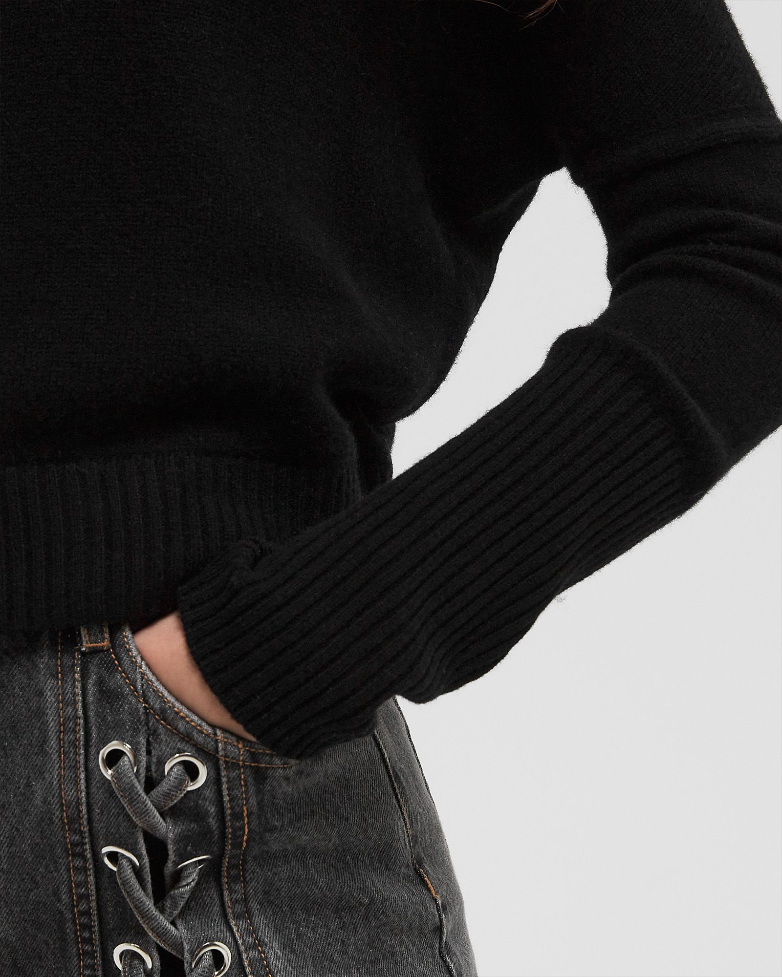 CREW NECK CROPPED