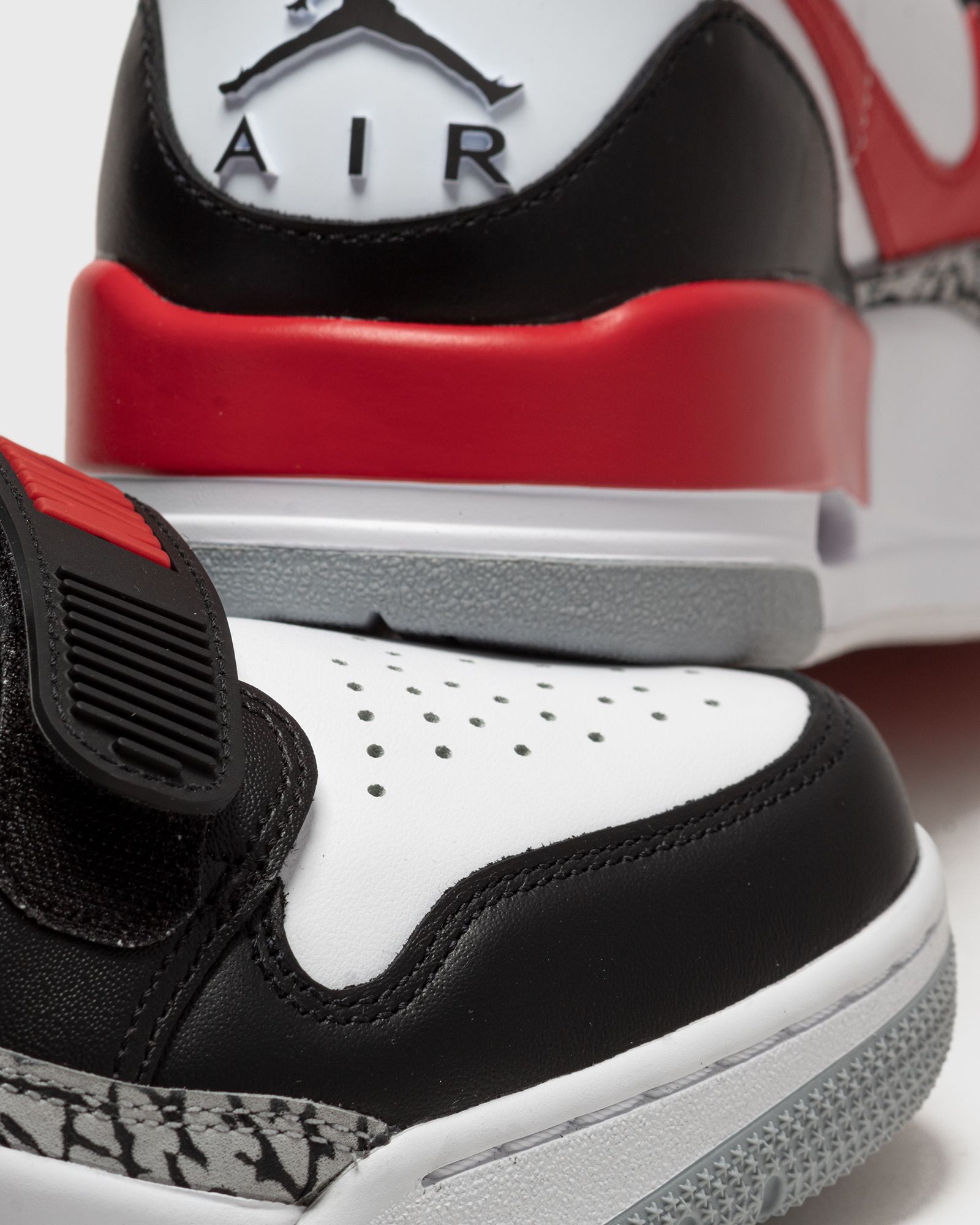 AIR JORDAN LEGACY 312 LOW