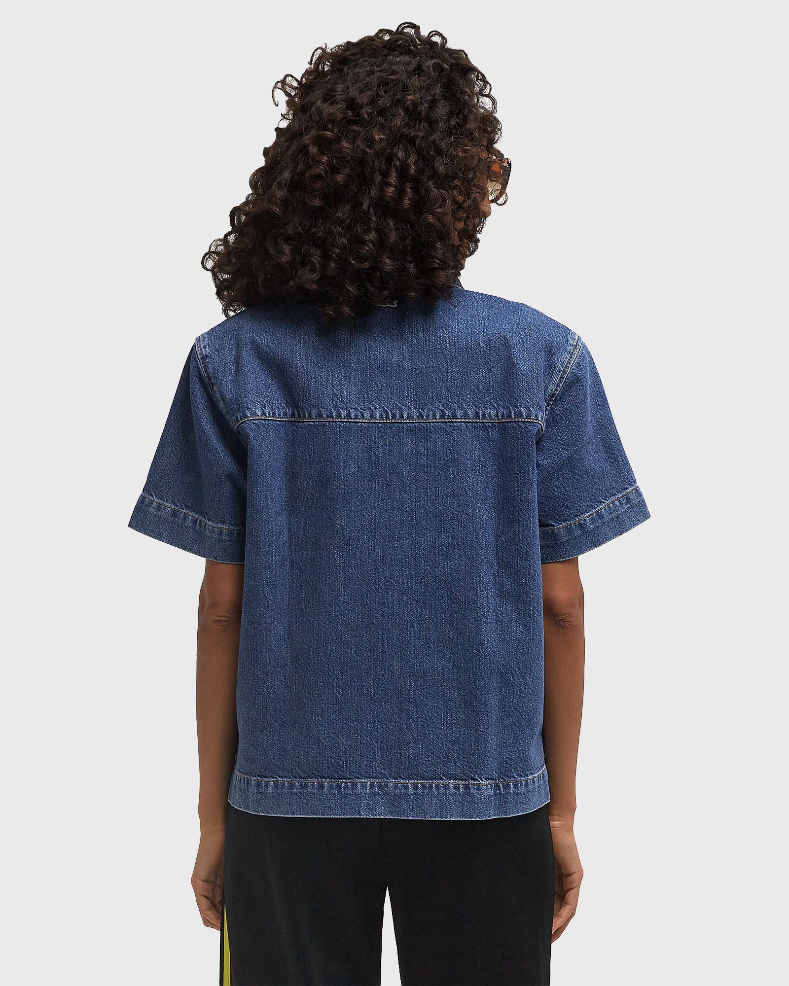 CHEMISE MANCHES COURTES