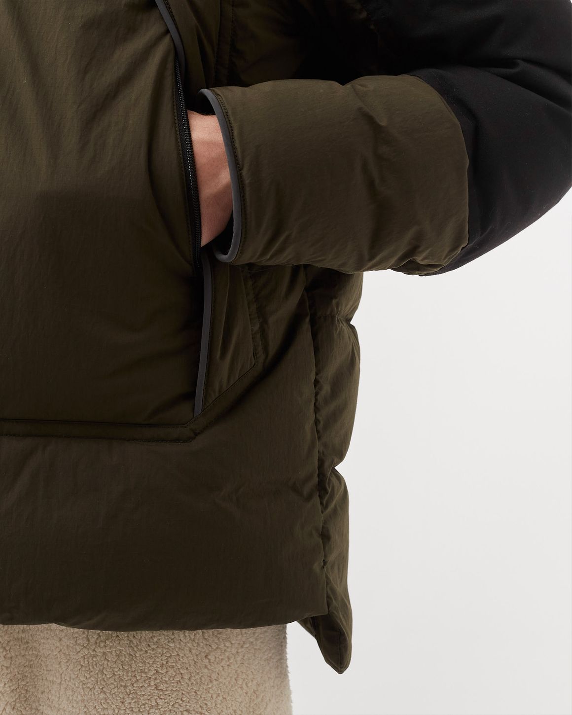 WOOLRICH MIXED MEDIA TETON JACKET Brown | BSTN Store