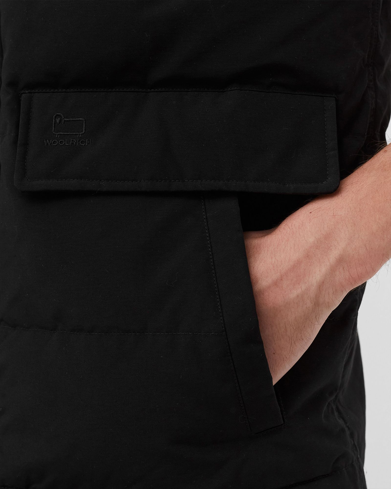 ALEUTIAN DETACHABLE HOOD VEST