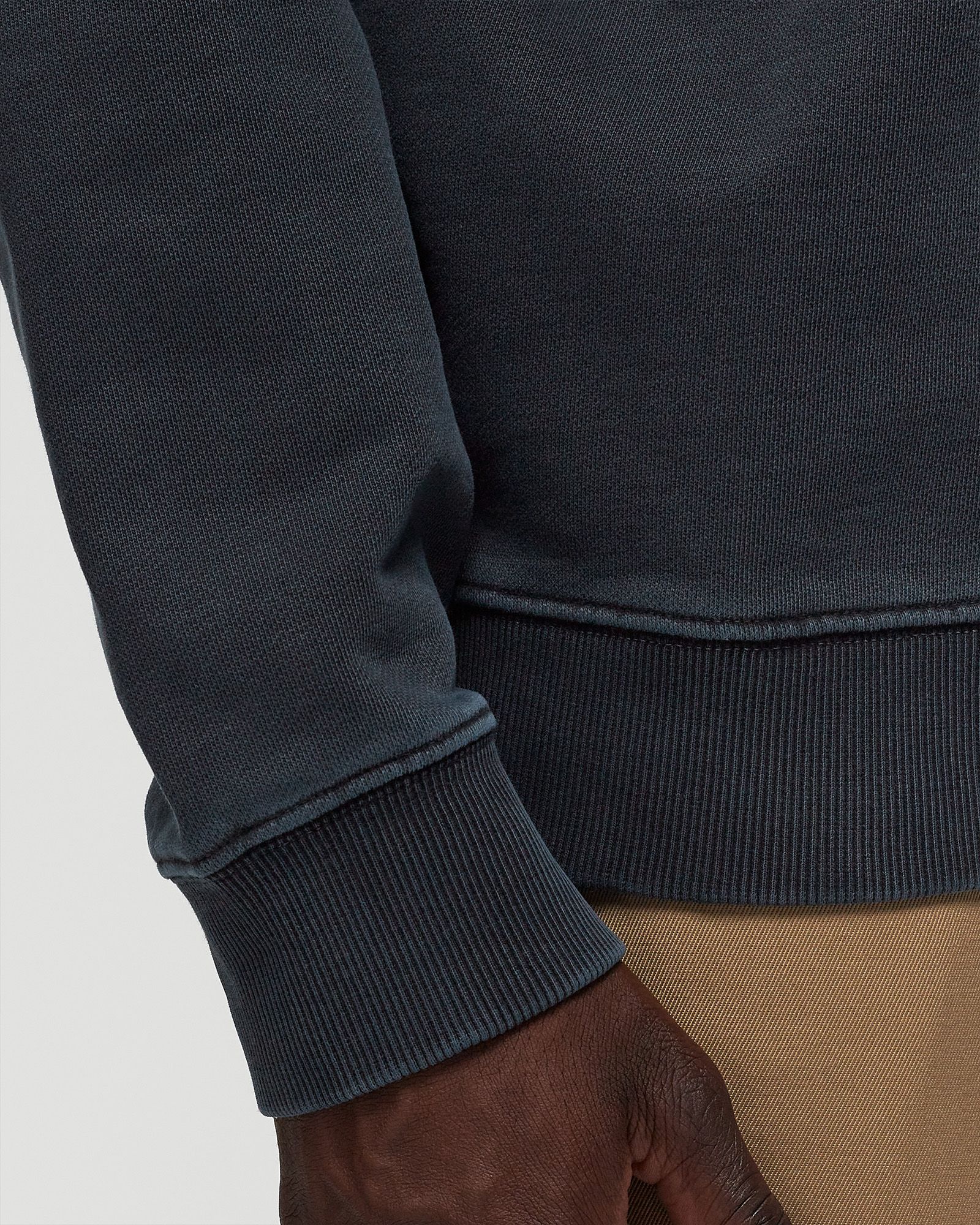 GARMENT DYED CREWNECK