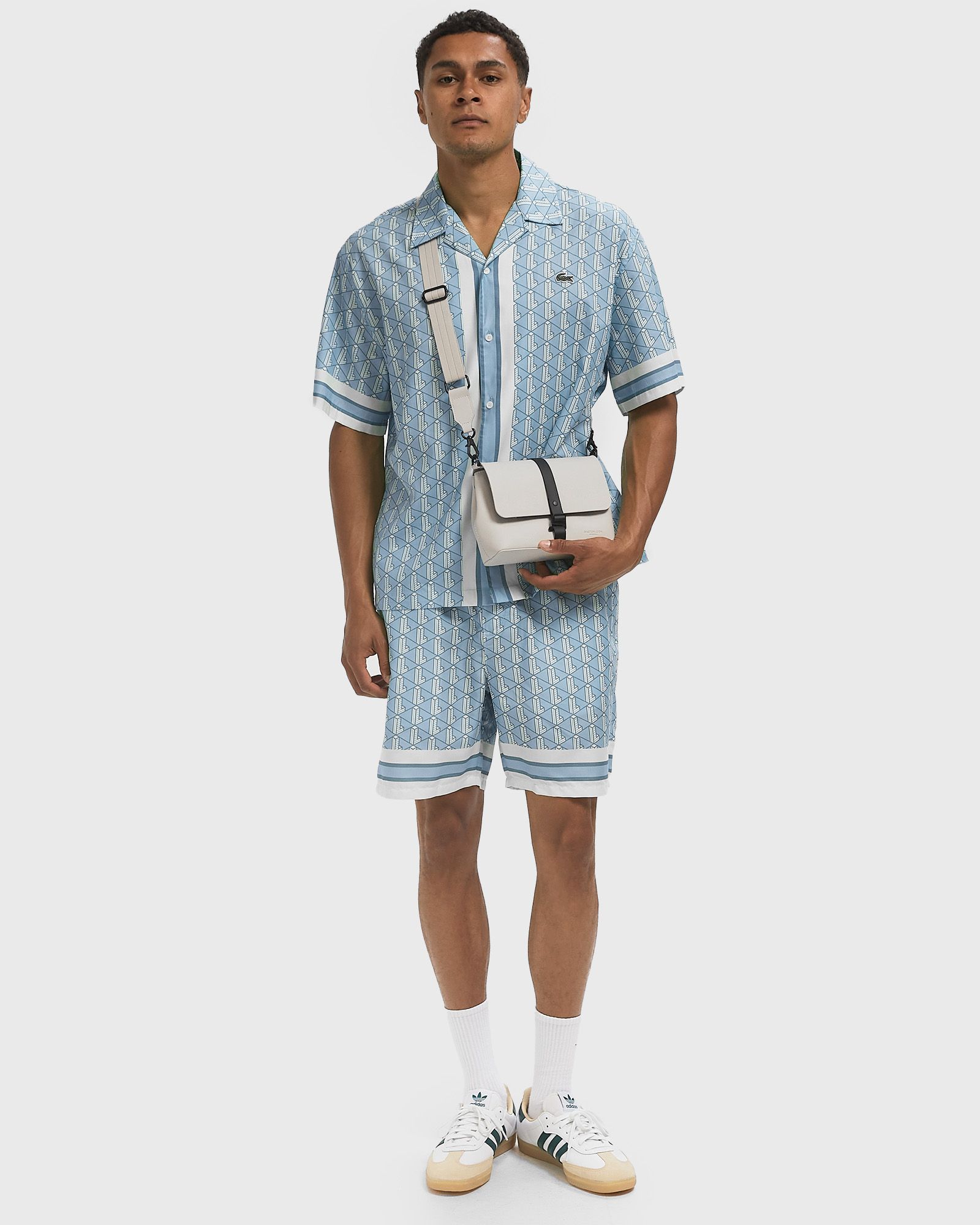 CHEMISE CASUAL MANCHES CO