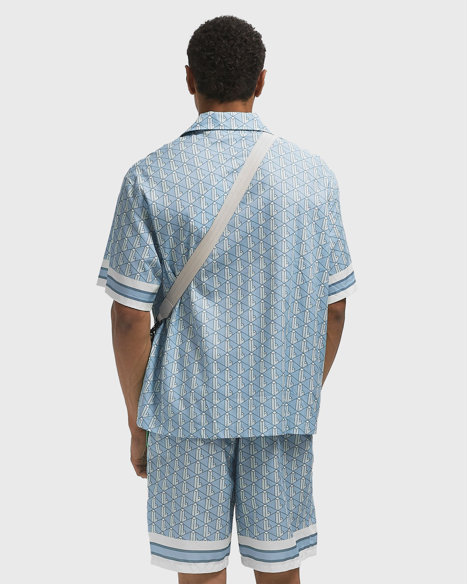 CHEMISE CASUAL MANCHES CO