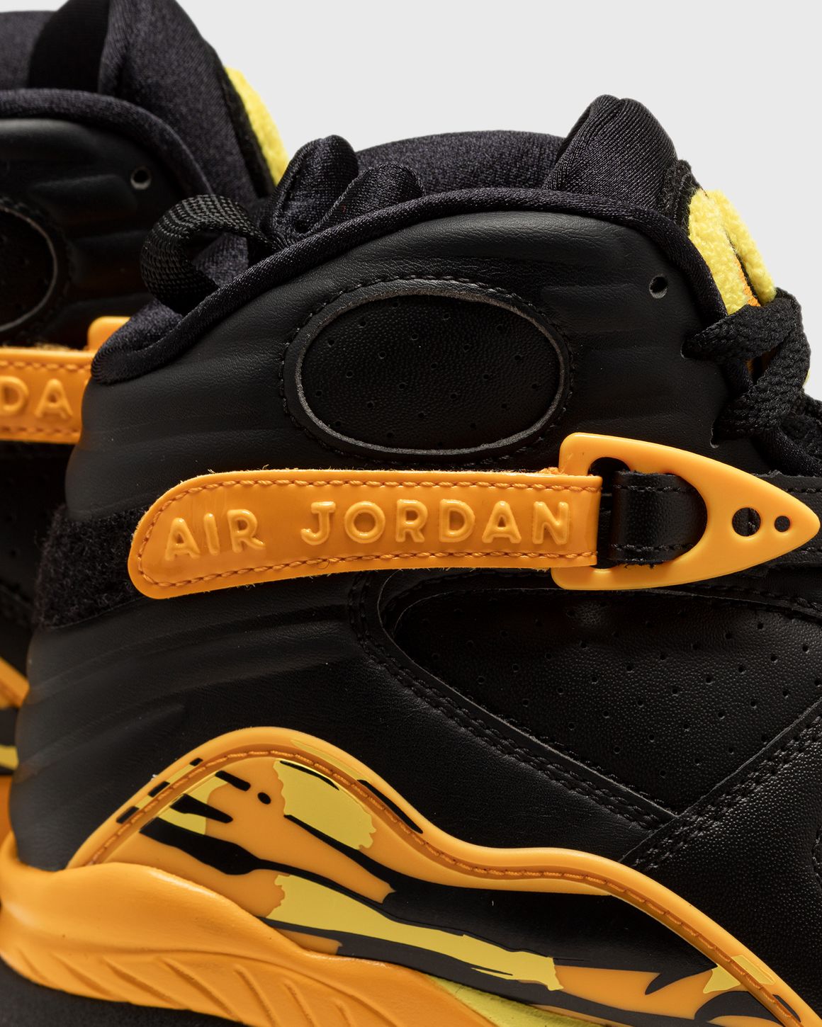 Black and yellow jordan 8 online