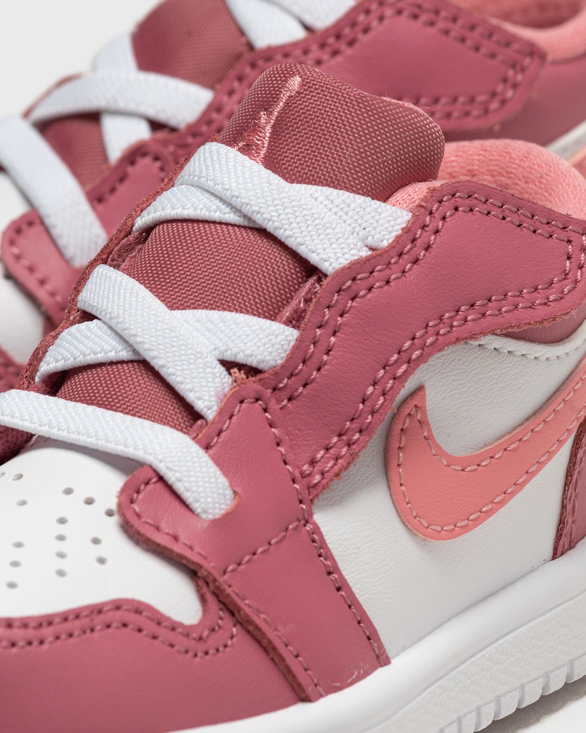 JORDAN BRAND JORDAN 1 LOW ALT 
20cmスニーカー Jordan 1 Low Alt SE Baby/Toddler Shoes. Nike CA
