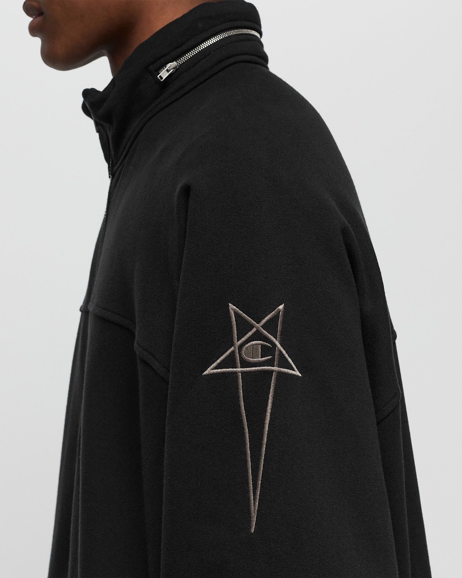 x Champion JUMBO WINDBREAKER